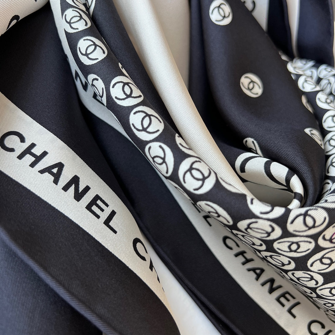 CC Square Scarf 90 CM In White Mix Black Logo Print Silk Twill 288696