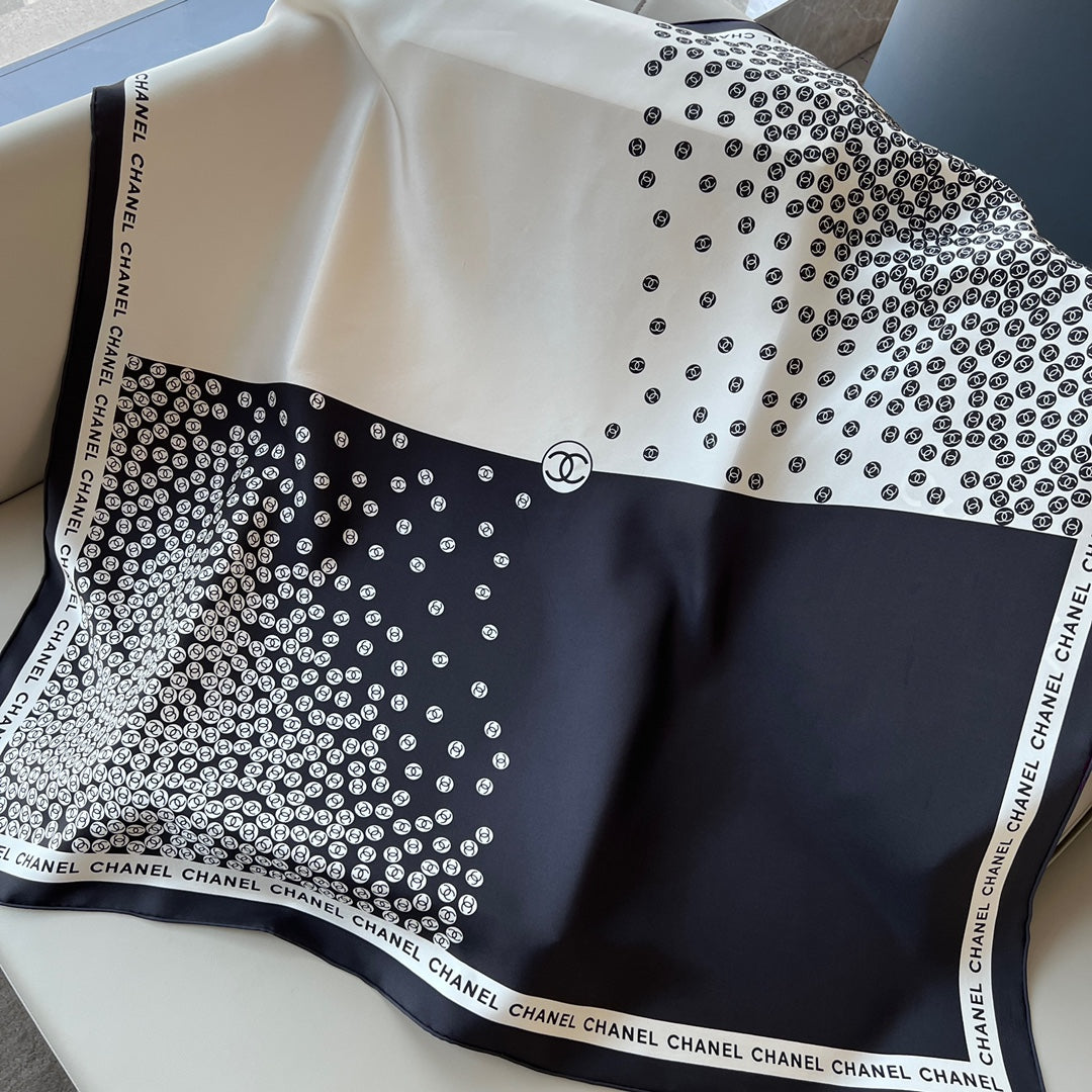 CC Square Scarf 90 CM In White Mix Black Logo Print Silk Twill 288696
