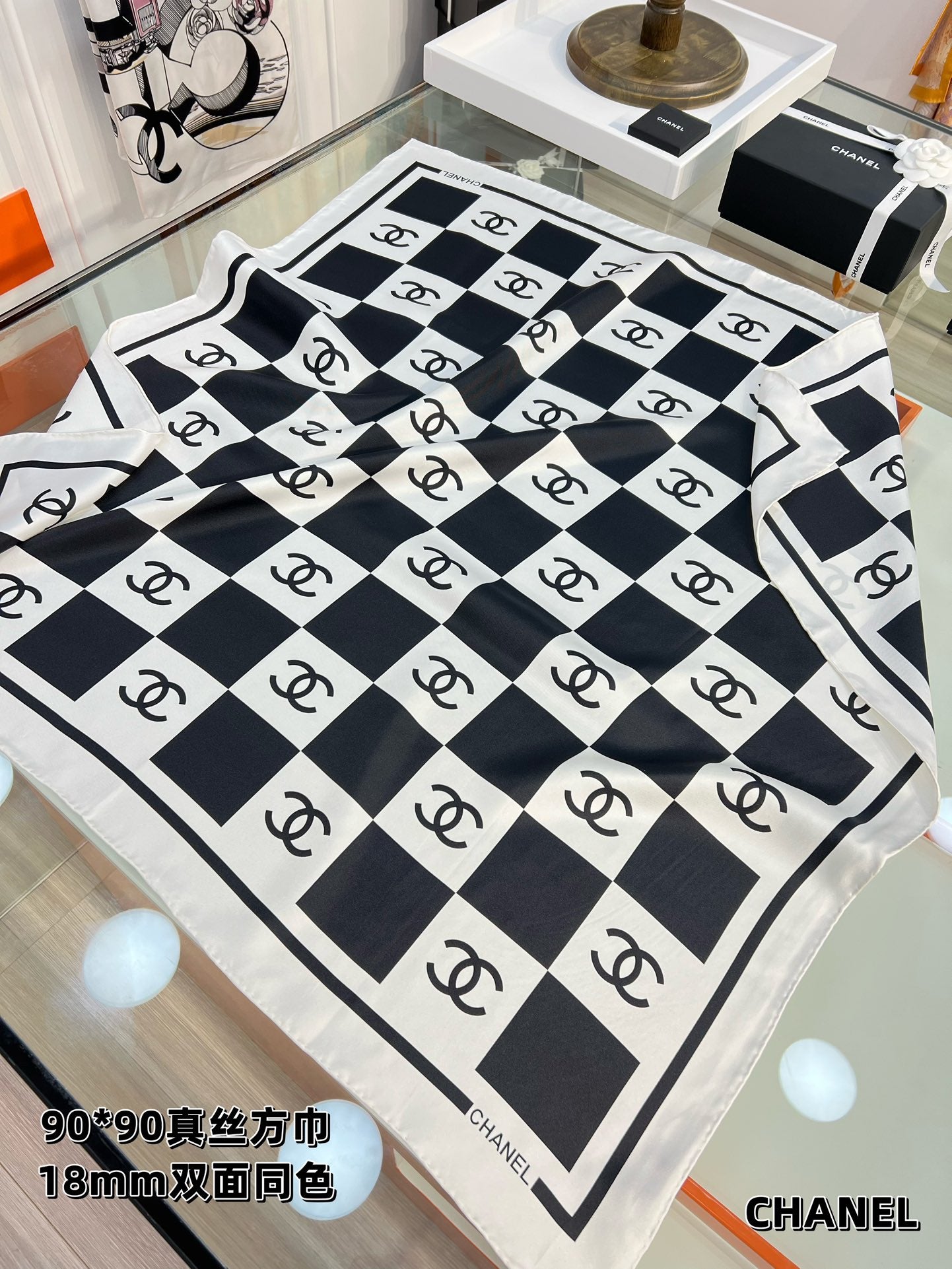 CC Square Scarf 90 CM In Black And White Plaid Silk Twill 288742