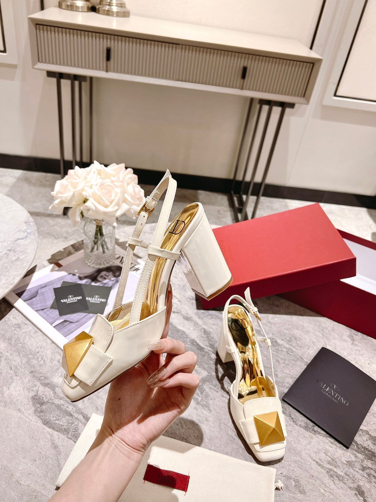Valentino 25 Slingback High Heels 85mm Patent Leather