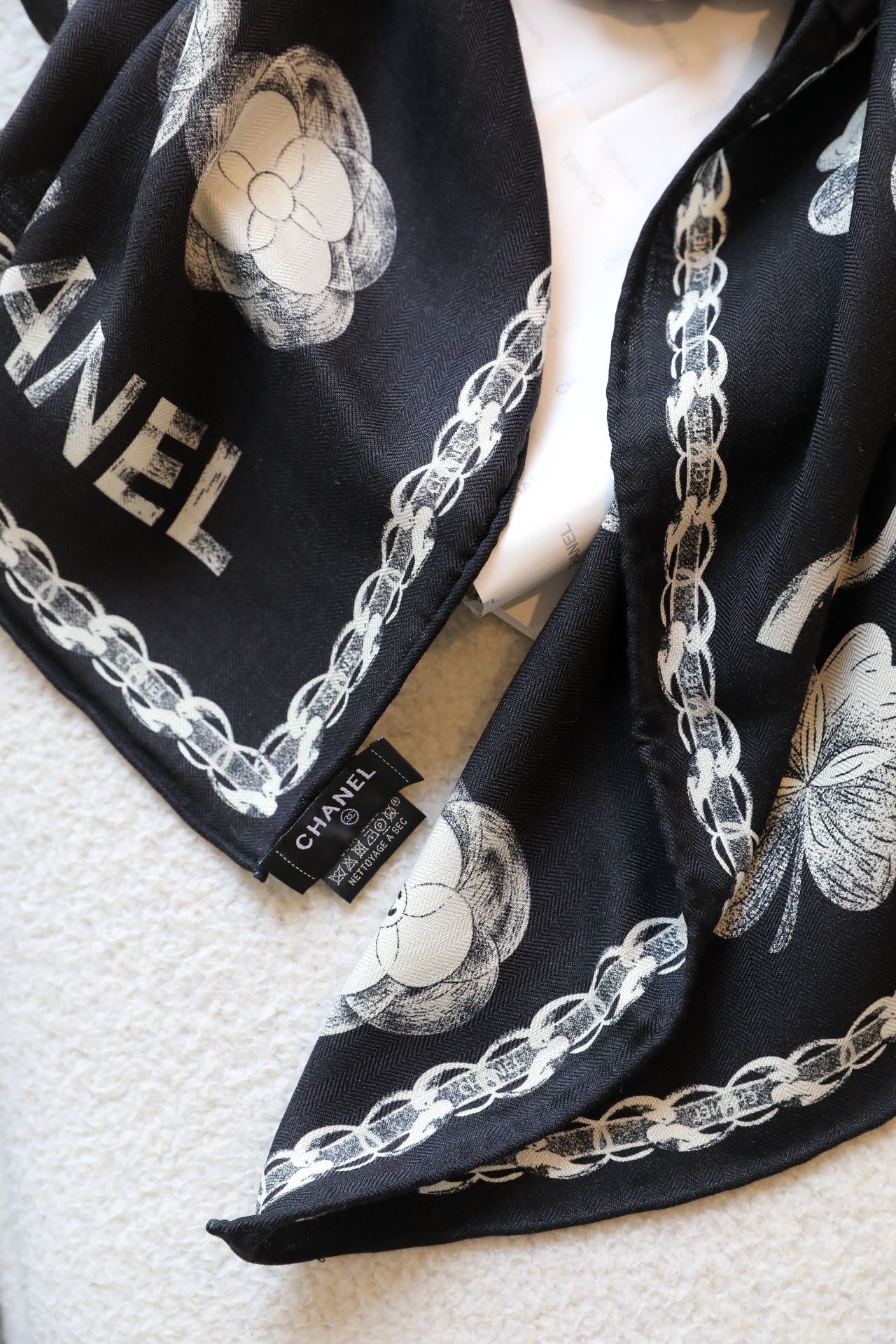 CC Scarf 180 CM In Black White Cashmere Silk 401134