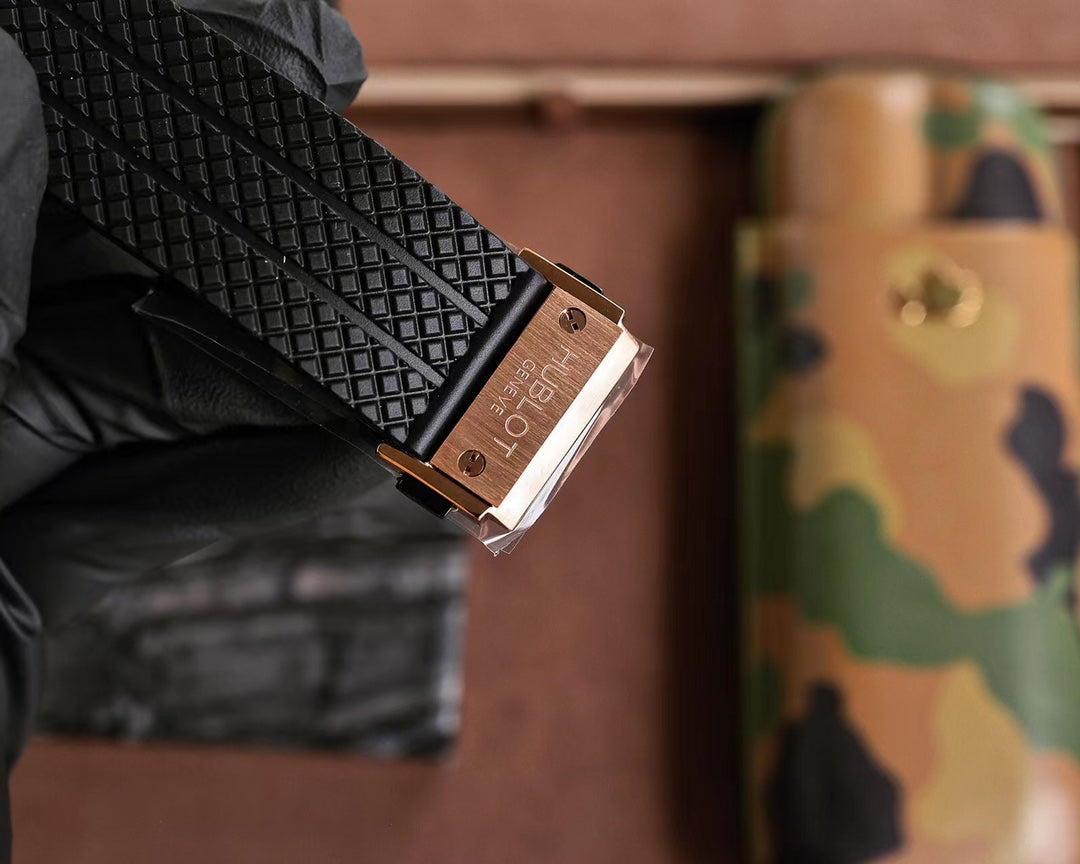Hublot Big Bang 44 mm Rose Gold Case Black Rubber Strap