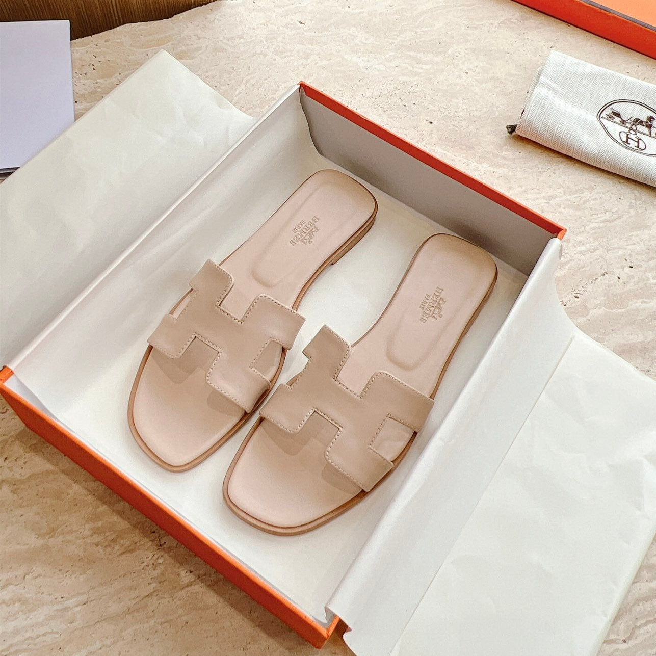 Hermes 25 Oran Sandal Calfskin