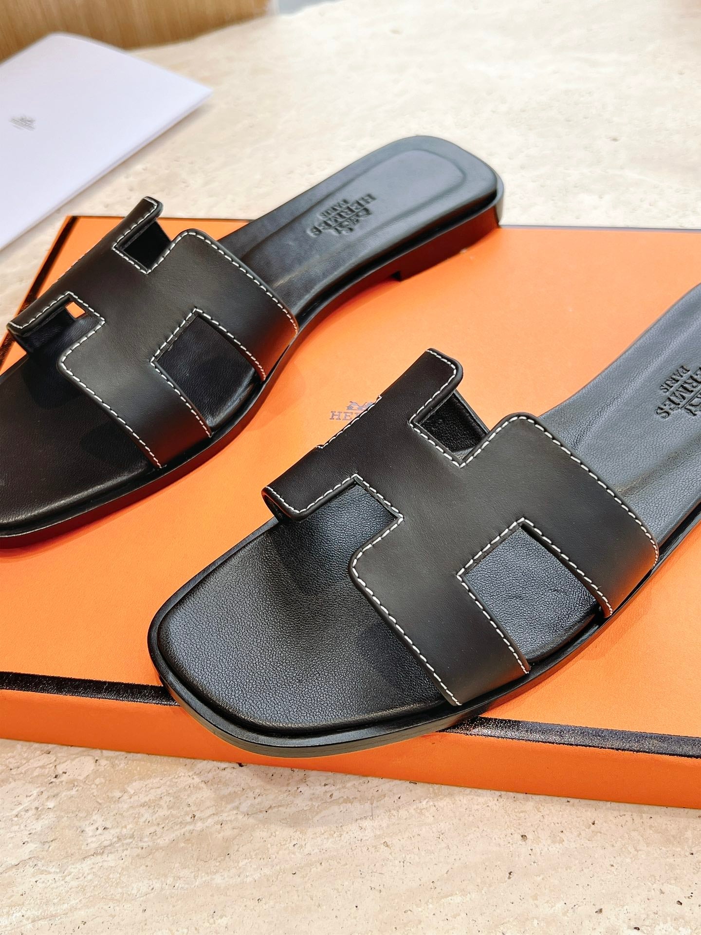 Hermes 25 Oran Sandal Calfskin