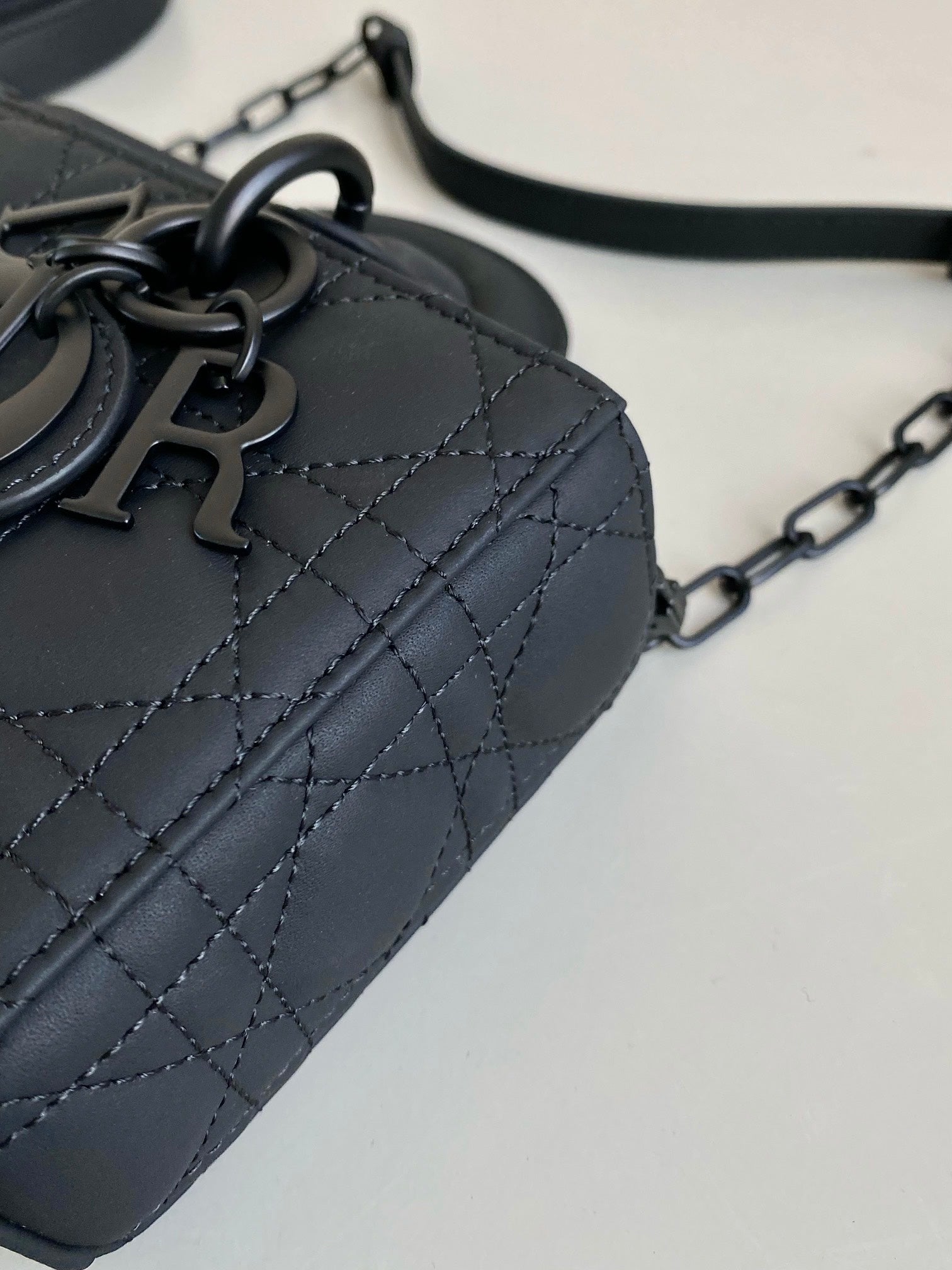D-JOY BAG 22 LAMBSKIN