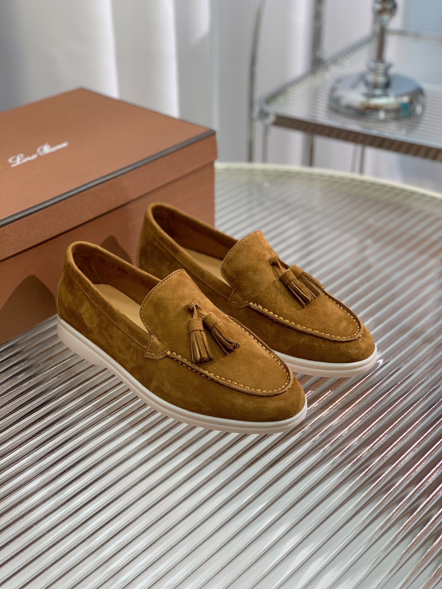lp dot sole walk loafer brown suede