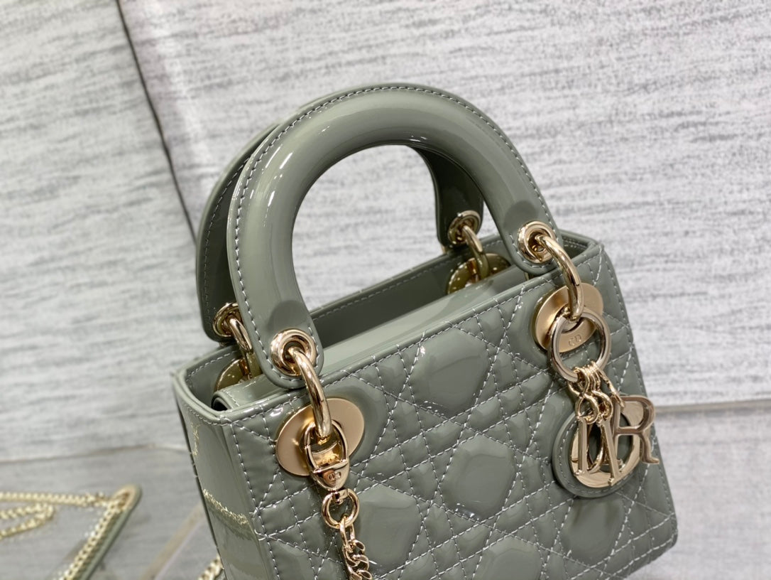 mini lady 17 rock gray patent calfskin