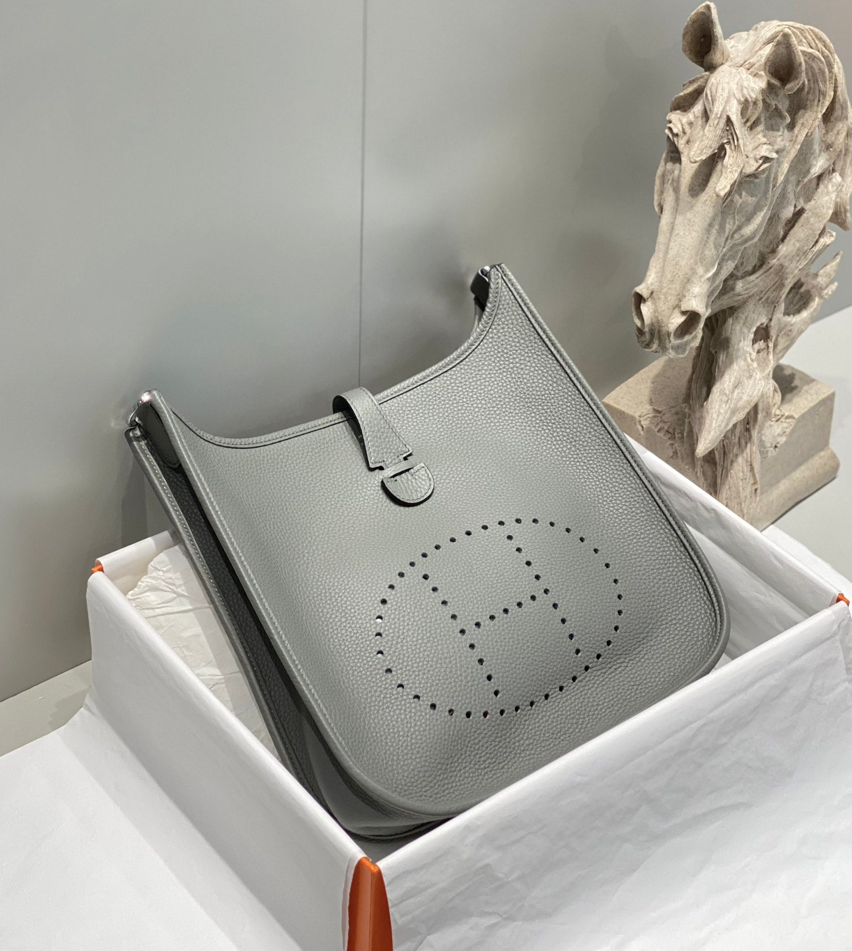 Evelyne 29cm Togo Shw