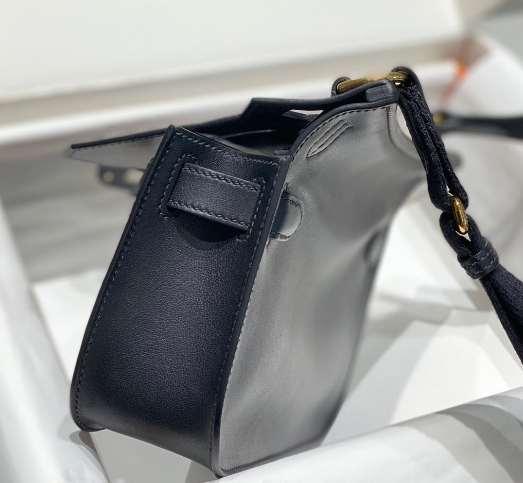 KELLY 23CM JYPSIERE BLACK LEATHER CROSSBODY BAG GHW