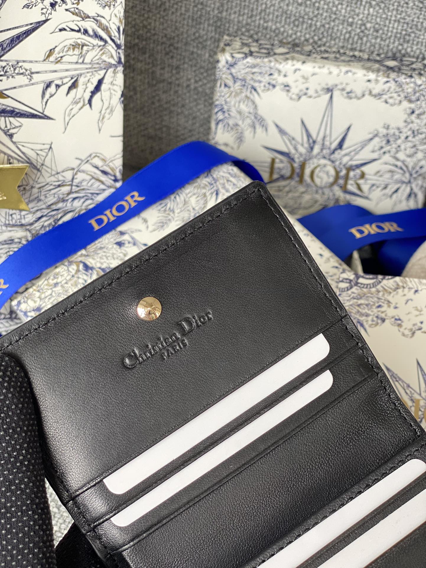 CD Caro 11cm Compact Wallet Calfskin