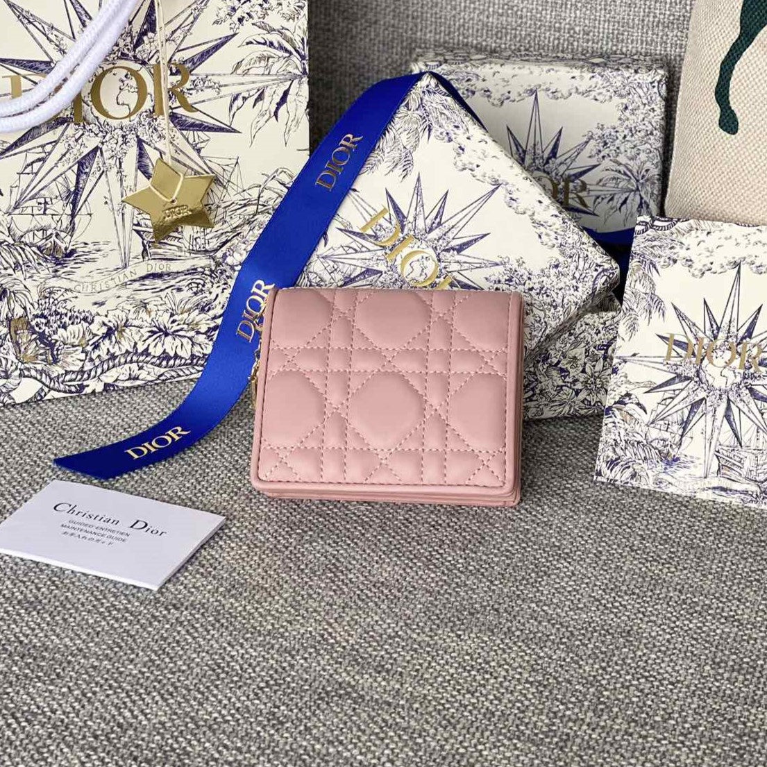CD Caro 11cm Compact Wallet Calfskin