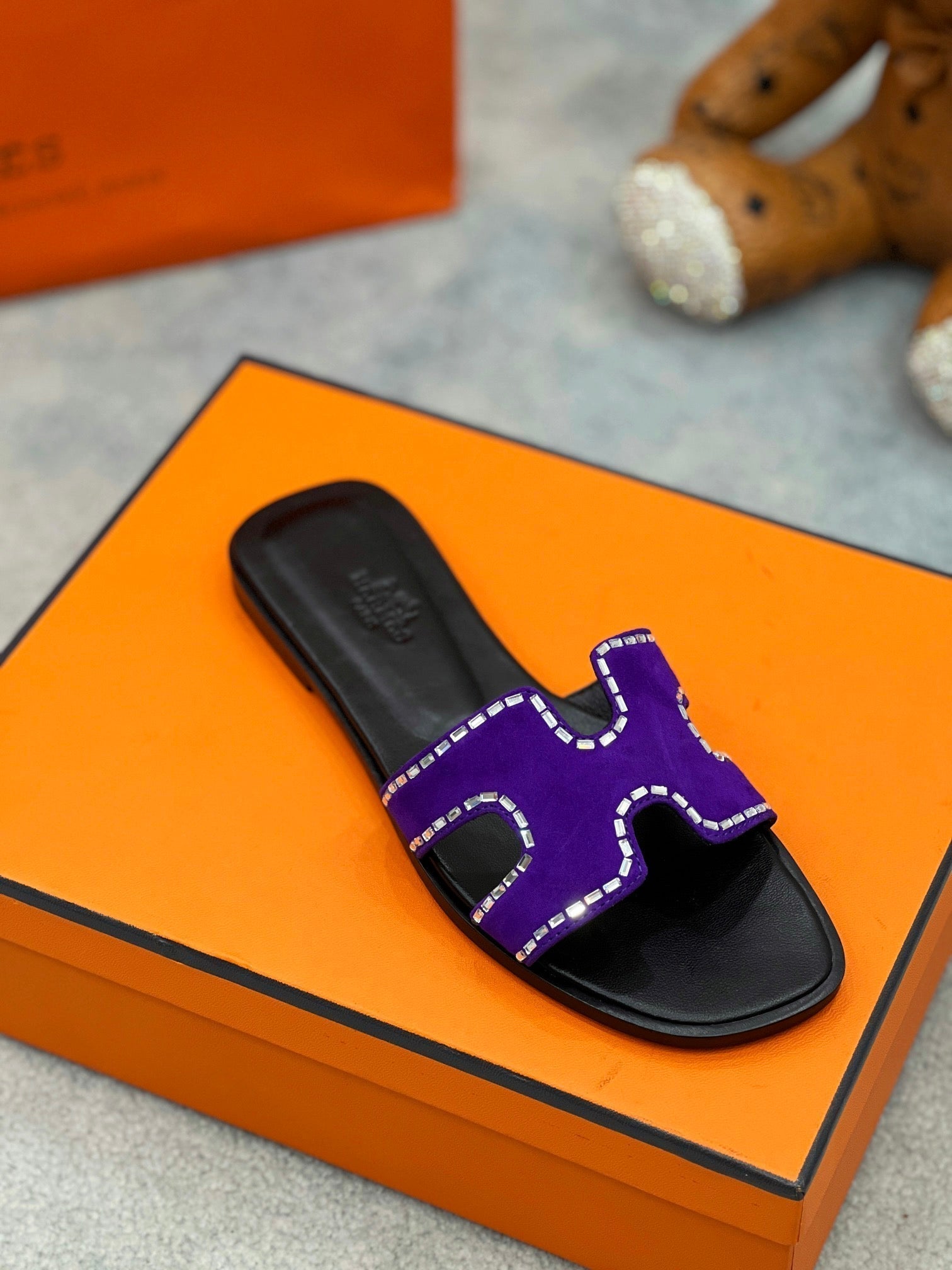 0ran sandal purple black suede goatskin