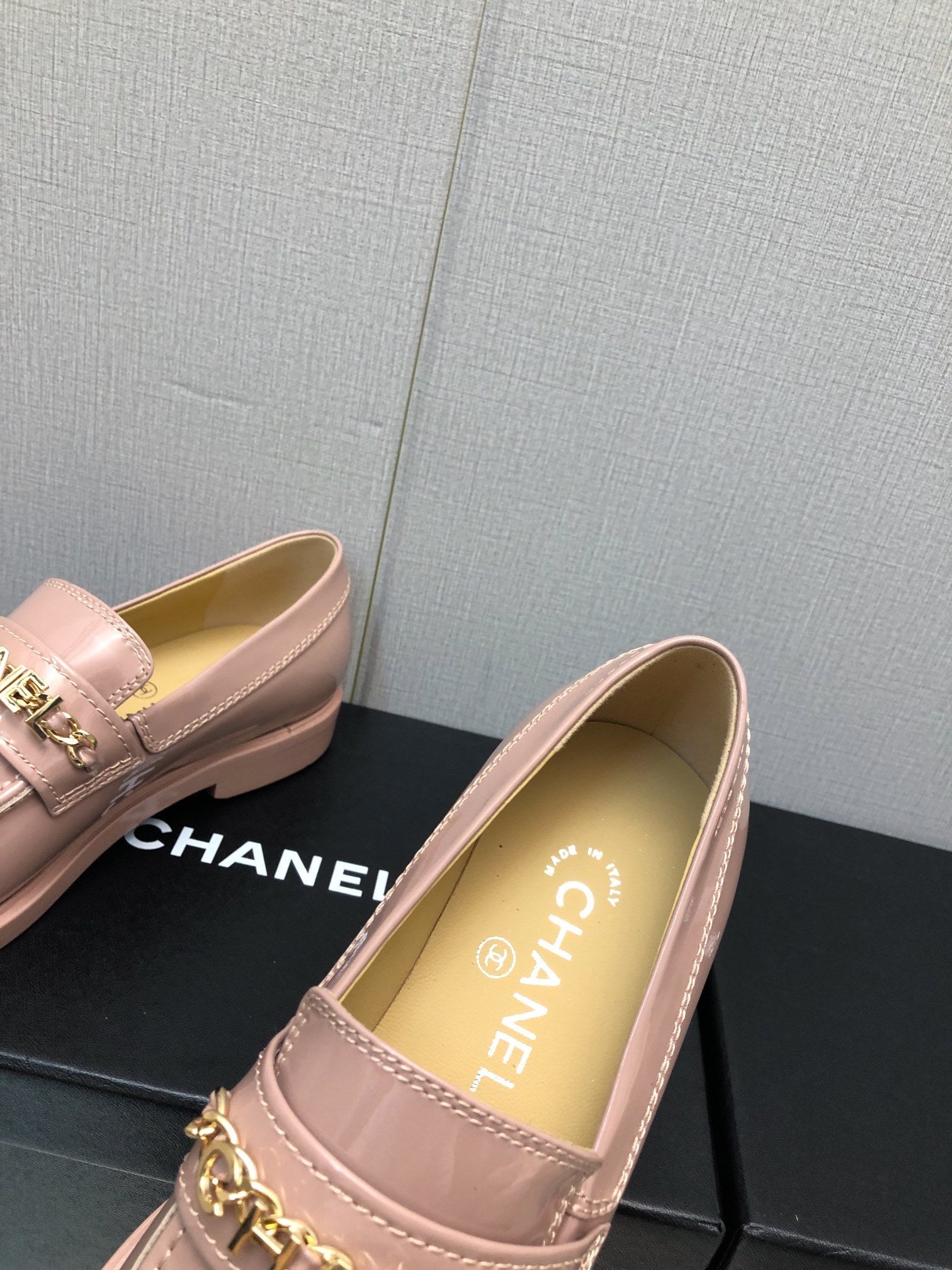 CC 25C Loafer Light Pink Glossy Calf Leather 212973
