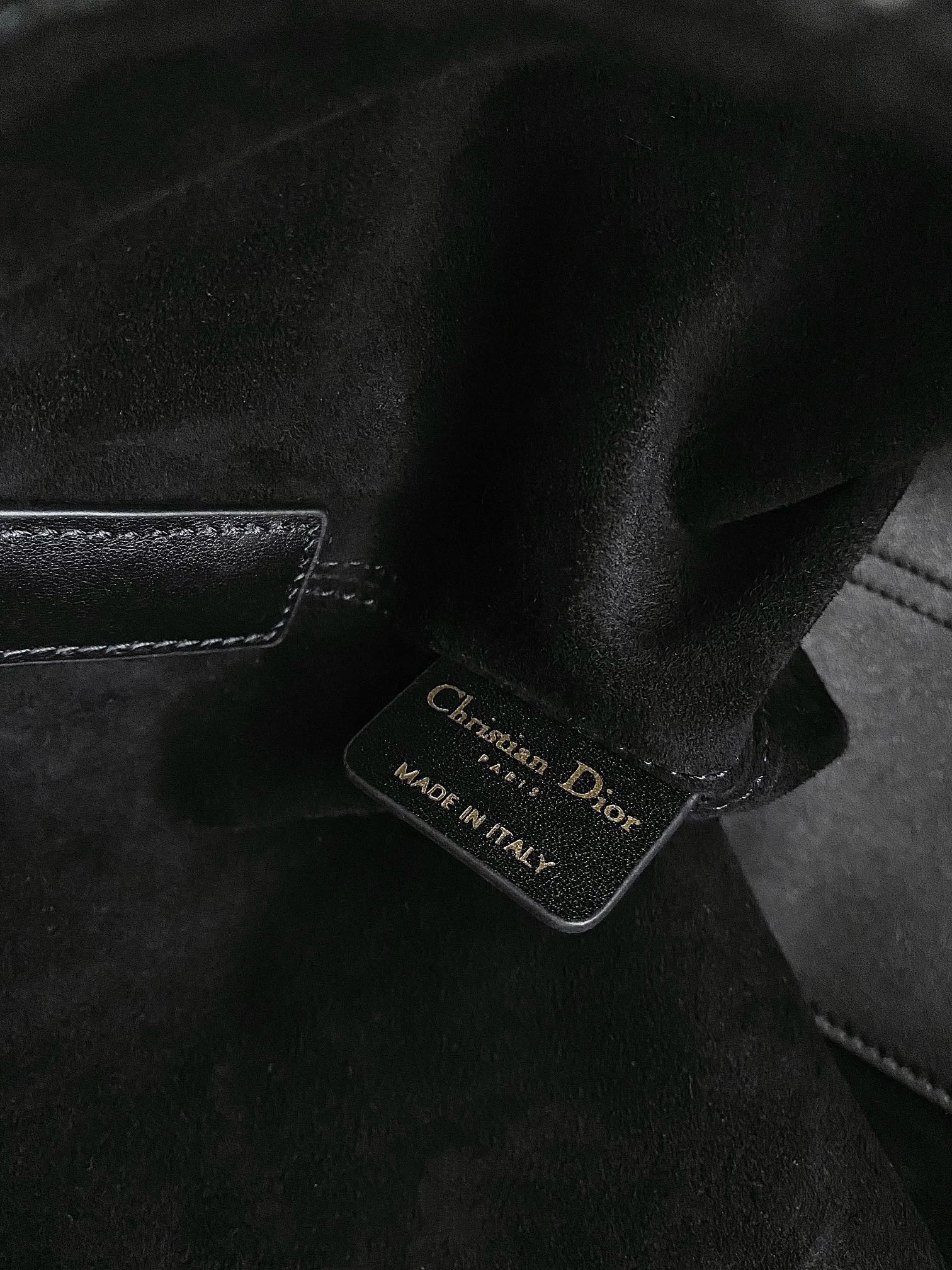 cd medium toujours 28 black tweed