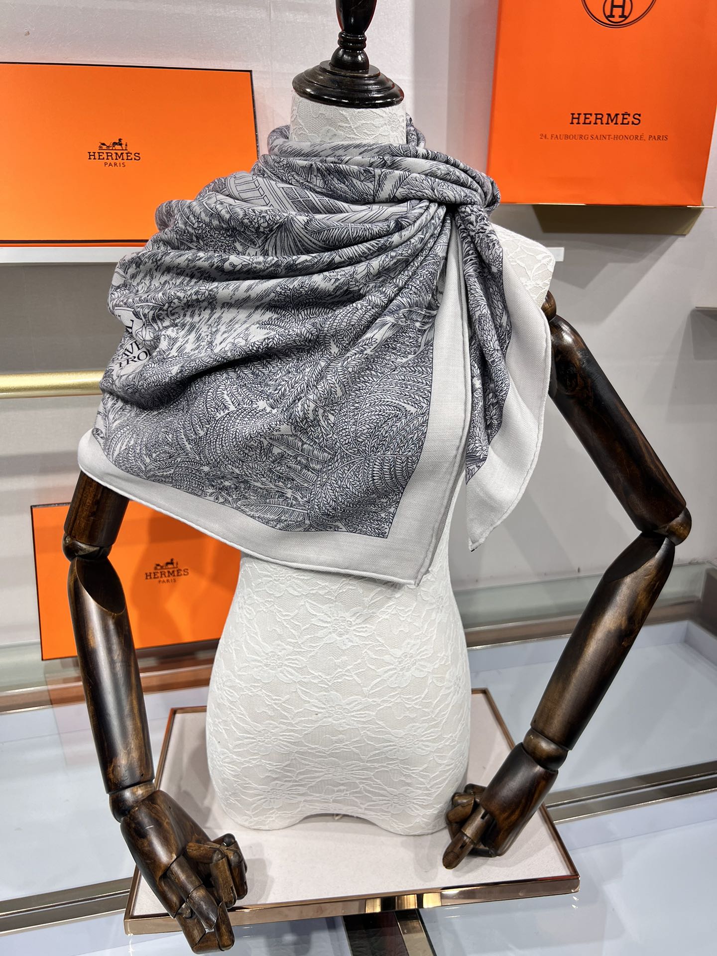 Faubourg Tropical Scarf 135 CM Grey White Cashmere And Silk