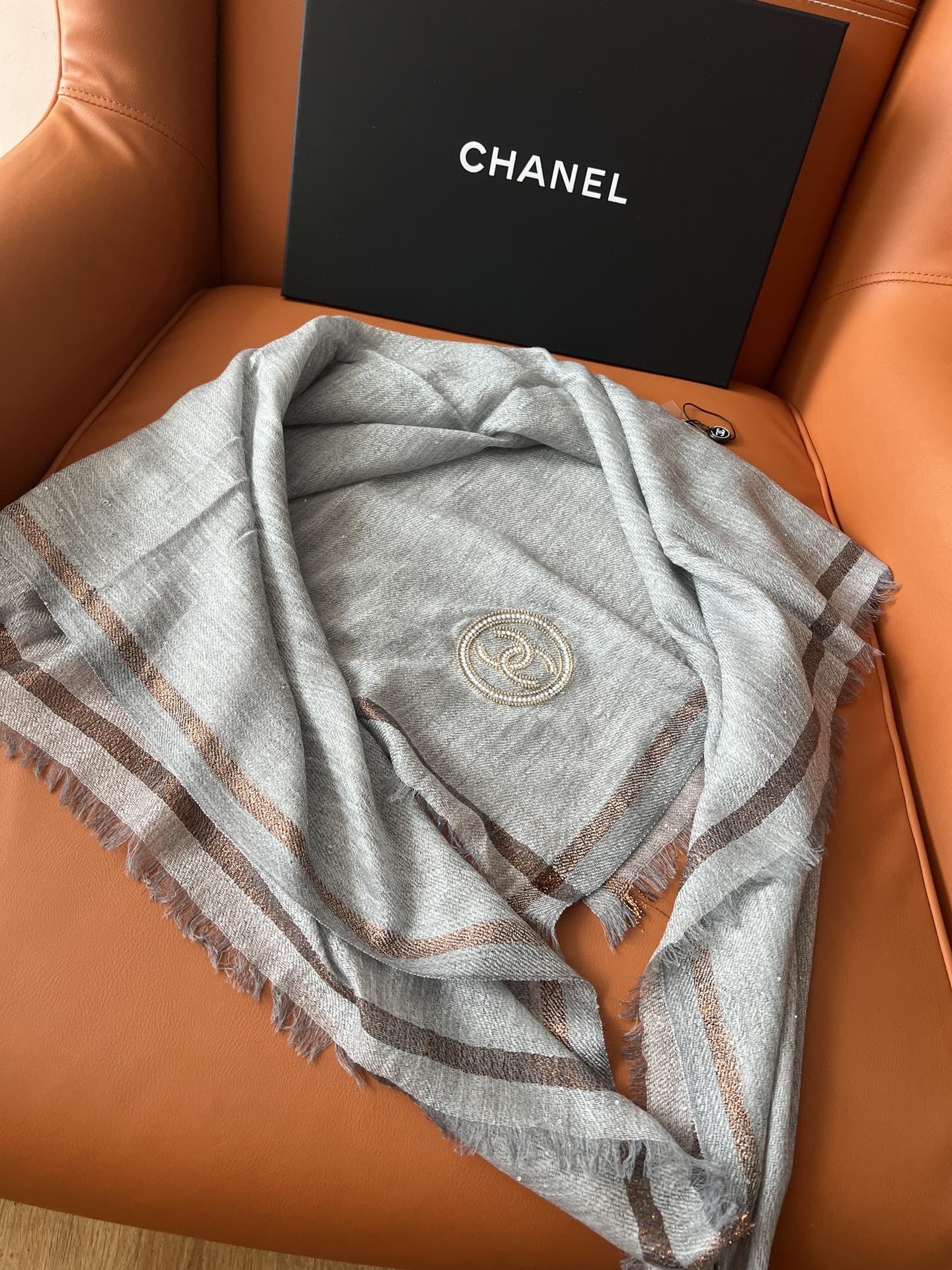 CC Square Scarf 100 CM In Grey Cashmere And Wool Mix Sequin Fabric 345992