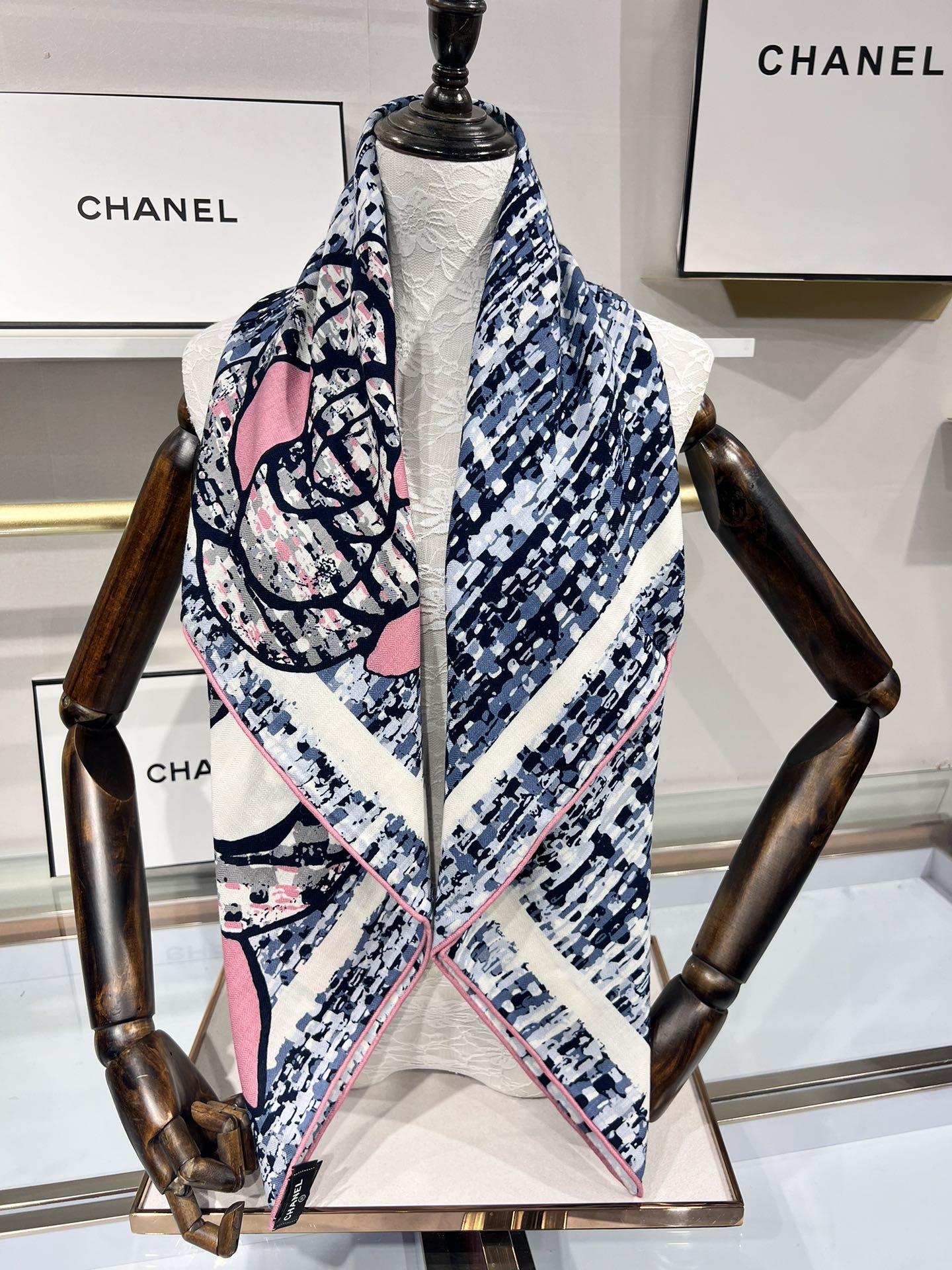 CC Scarf 110 CM In Colorful Cashmere Silk  413605