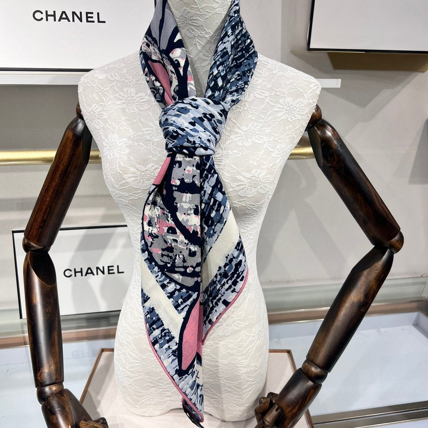 CC Scarf 110 CM In Colorful Cashmere Silk  413605