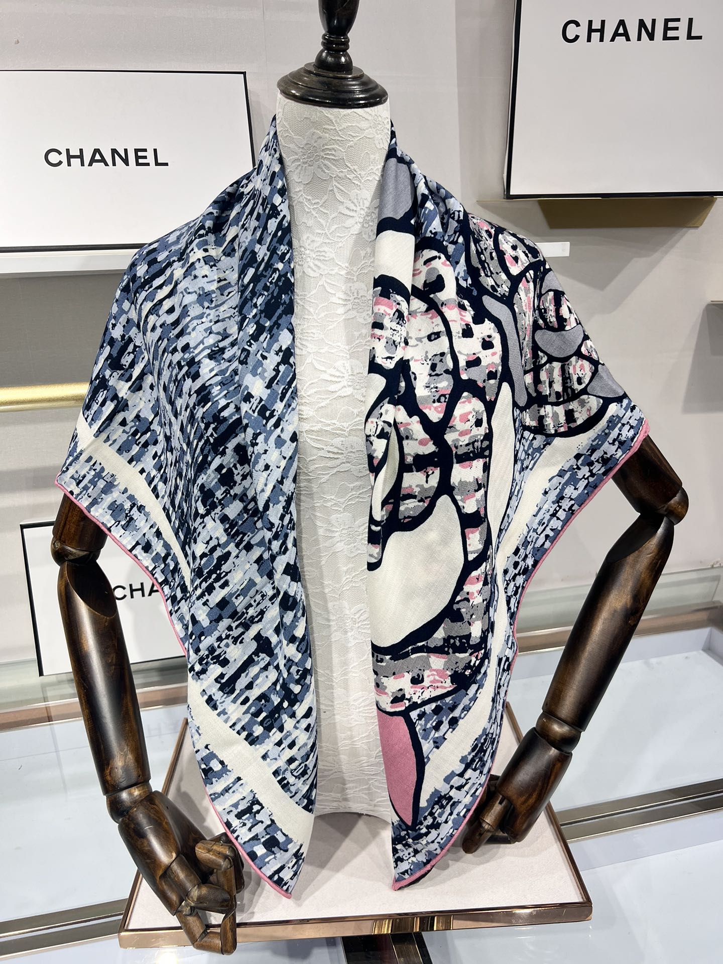CC Scarf 110 CM In Colorful Cashmere Silk  413605