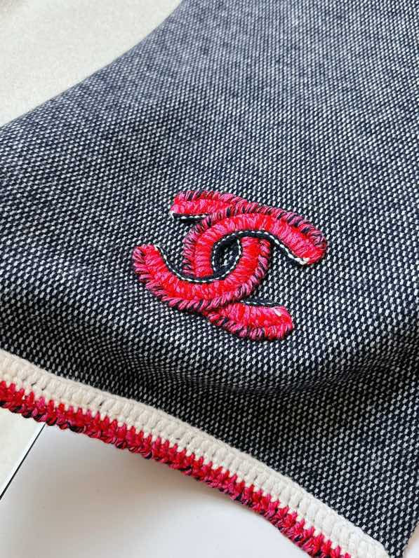 CC Scarf 220 CM In Black Grey Mix Red Cashmere 389885