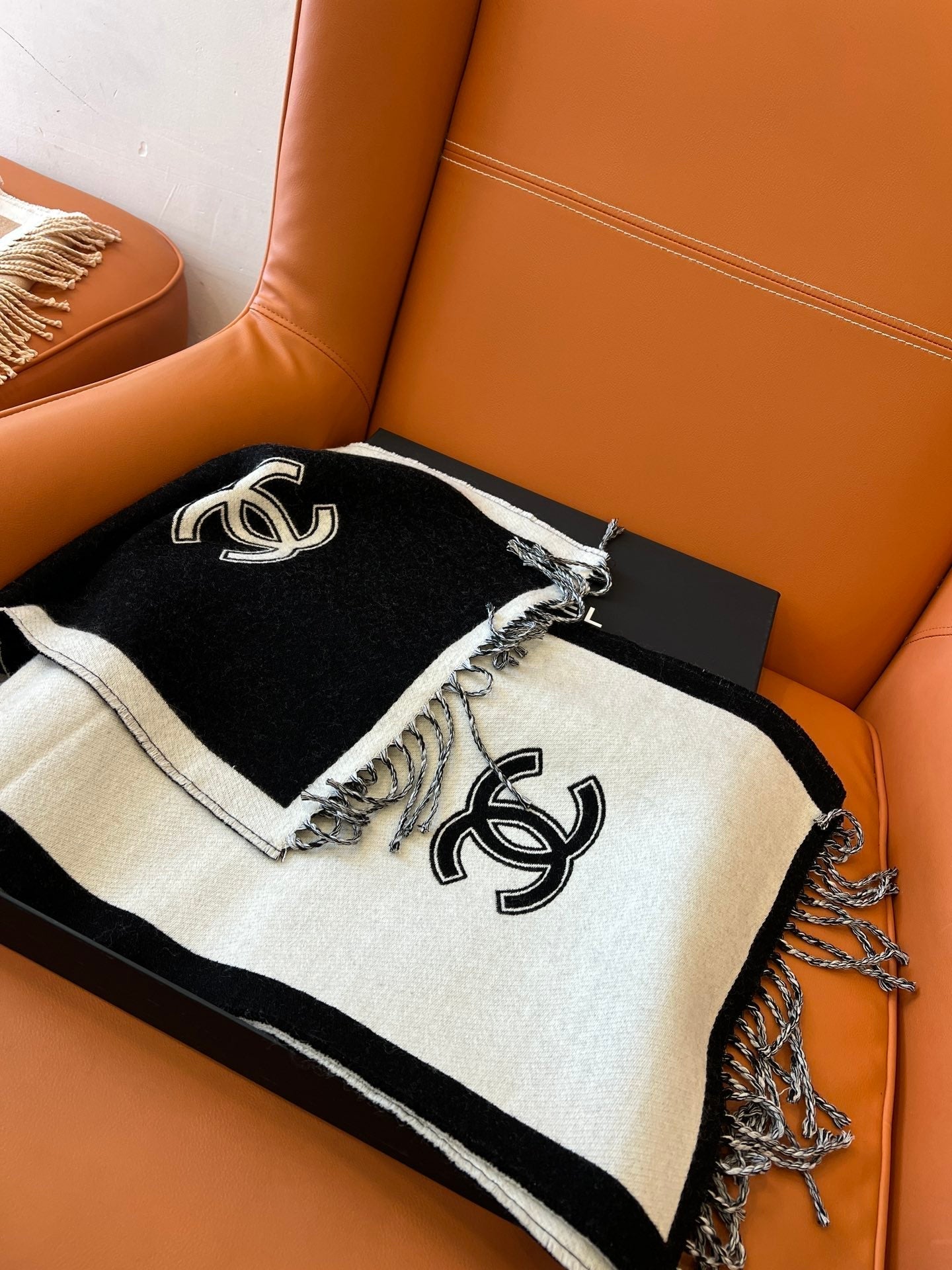 CC Scarf 184 CM In White Mix Black Wool Fleece 385533