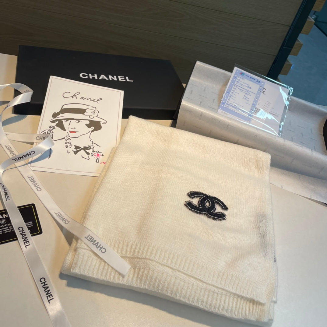 CC Scarf 200 CM In White Cashmere 424664