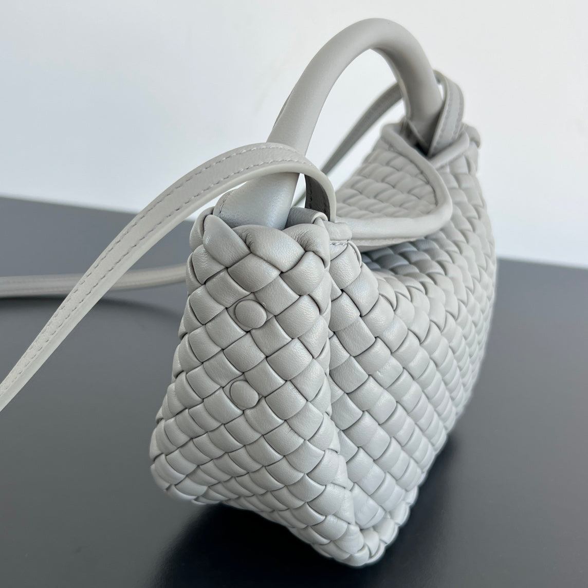 BV Small Cobble Top Handle 23cm Grey Lambskin