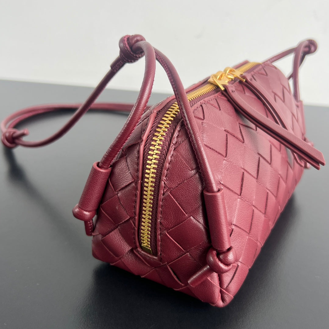 BV Concert Pouch 18.5cm Red Lambskin