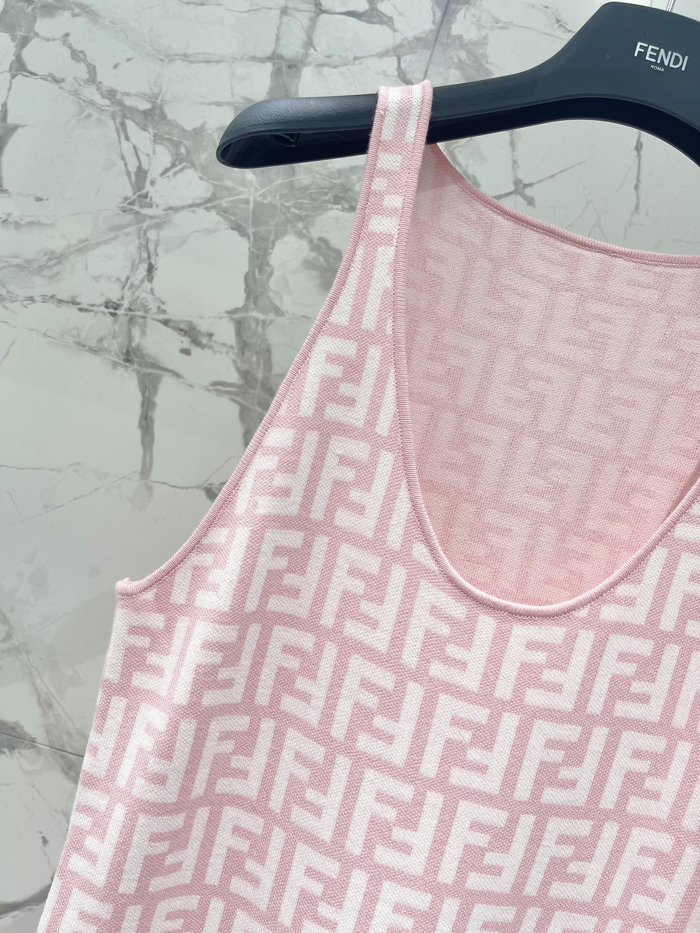 Fendi Sleeveless Dress Pink Wool