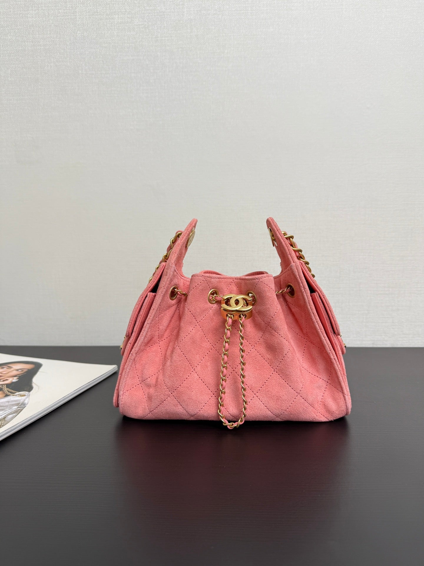 Chanel 2026 Hobo Bag 22cm Pink Suede