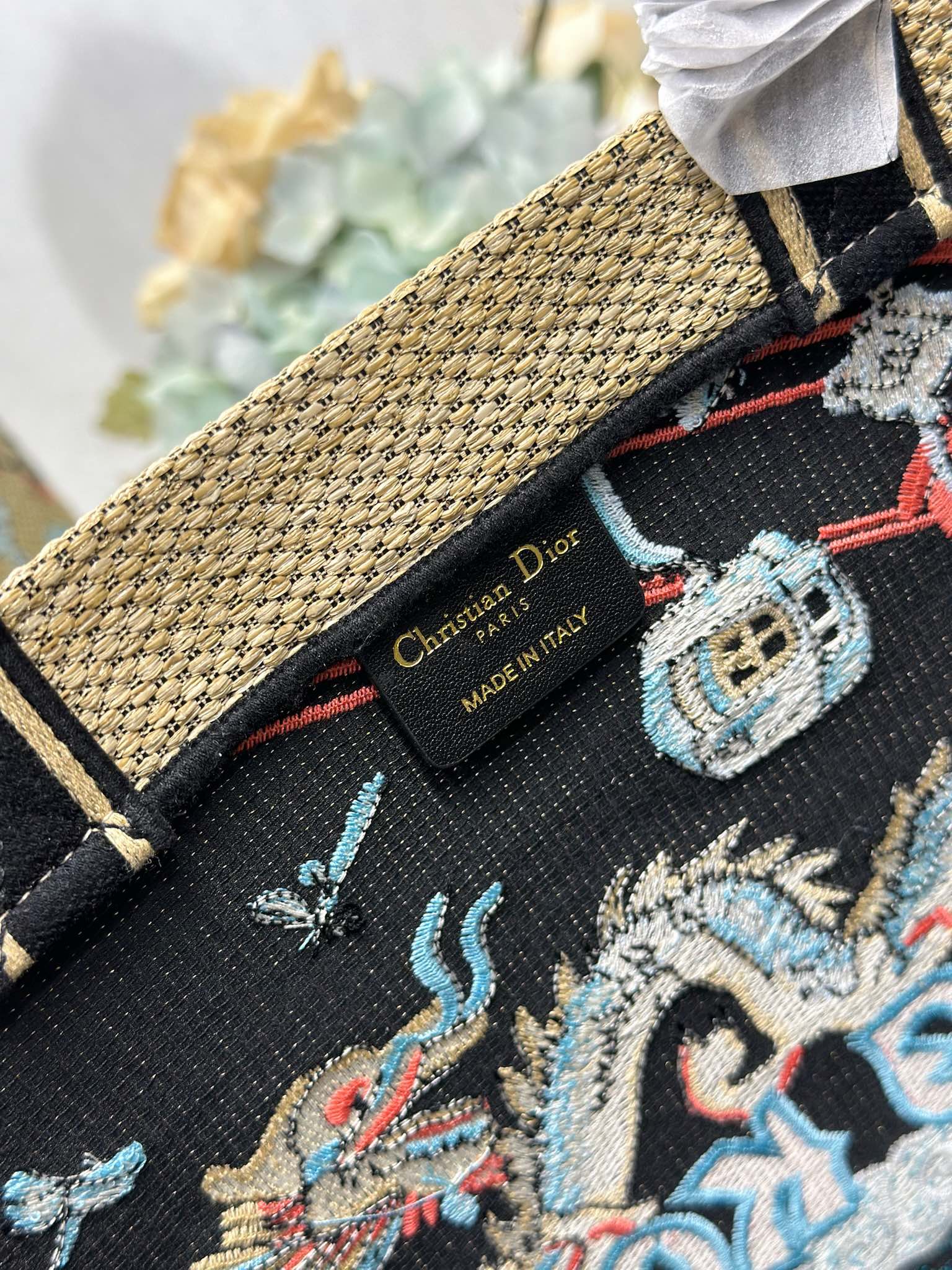 Dior 2026 City Postcard Resort Style Handbag "Hong Kong Exclusive" Canvas 288602