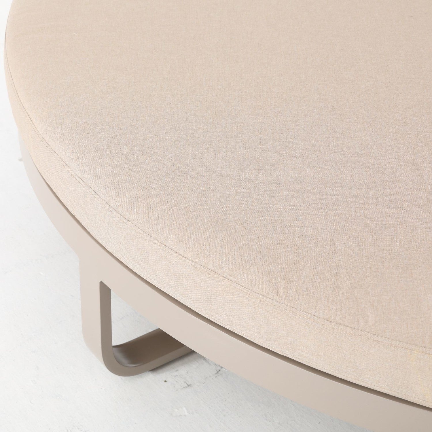 DekoLiving COP30503 Meliazzo Round Outdoor Daybed & Table