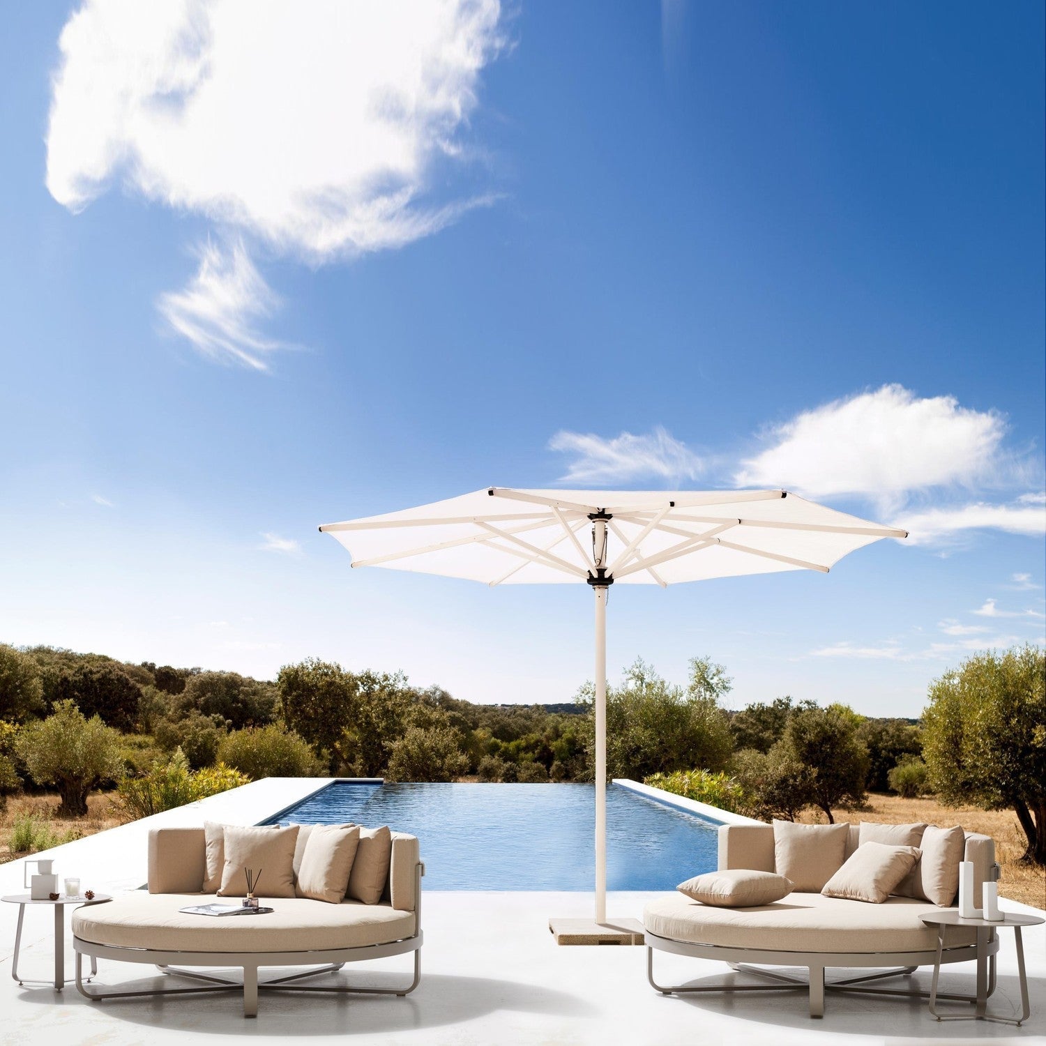DekoLiving COP30503 Meliazzo Round Outdoor Daybed & Table