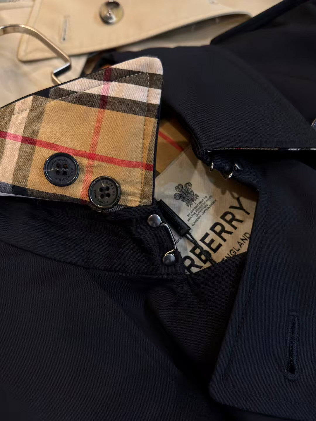 Mid-length Kensington Heritage Trench Coat Black