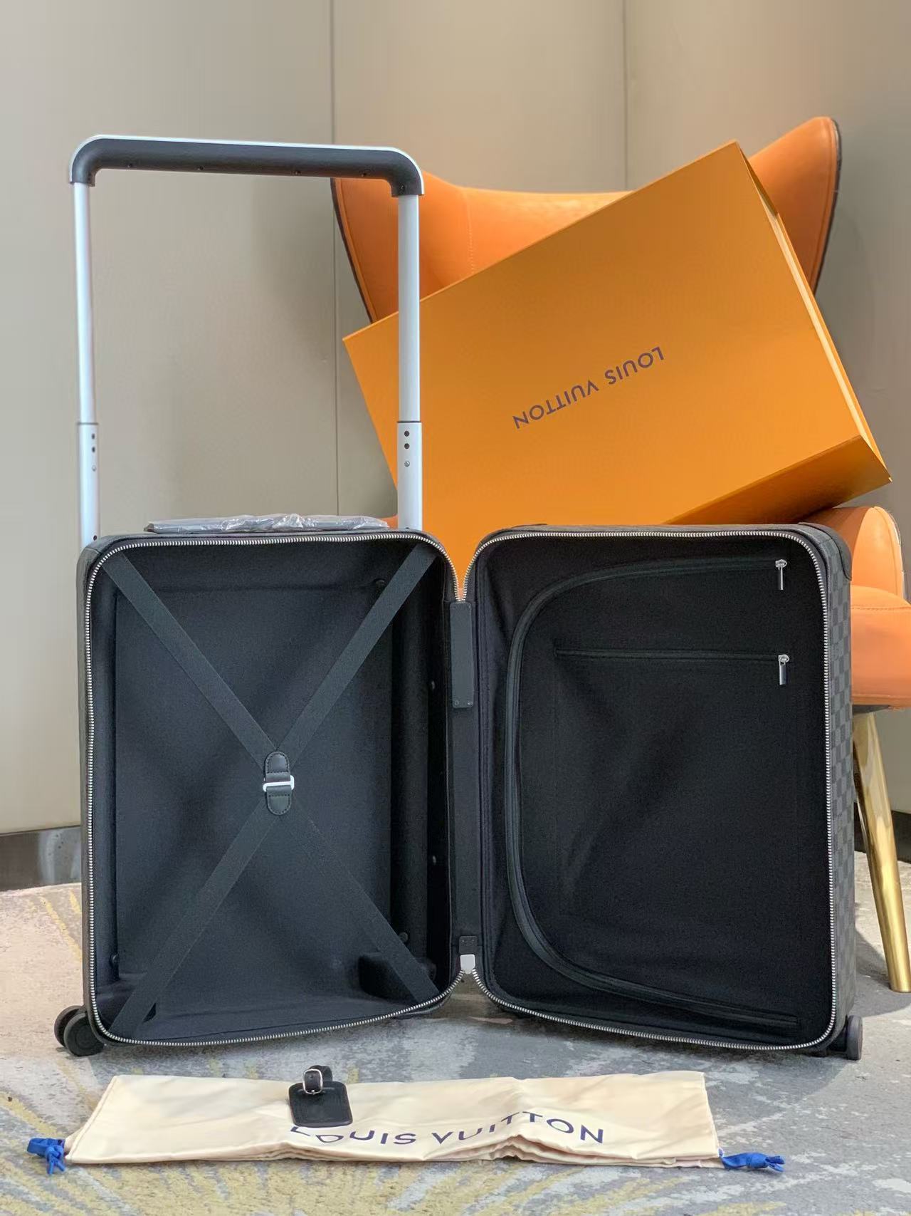 Louis Vuitton Horizon 55 Suicase Gray Black Leather