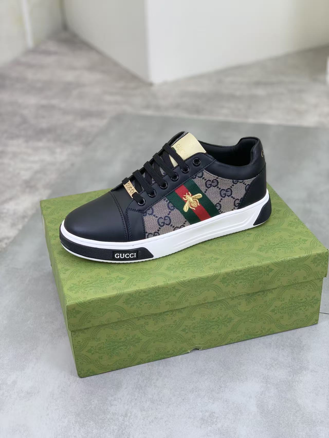 GG 25 Men's ACE Sneaker Black Sheepskin Canvas