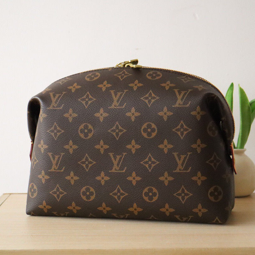 Louis Vuitton Cosmetic GM Pouch Brown Monogram Coated Canvas
