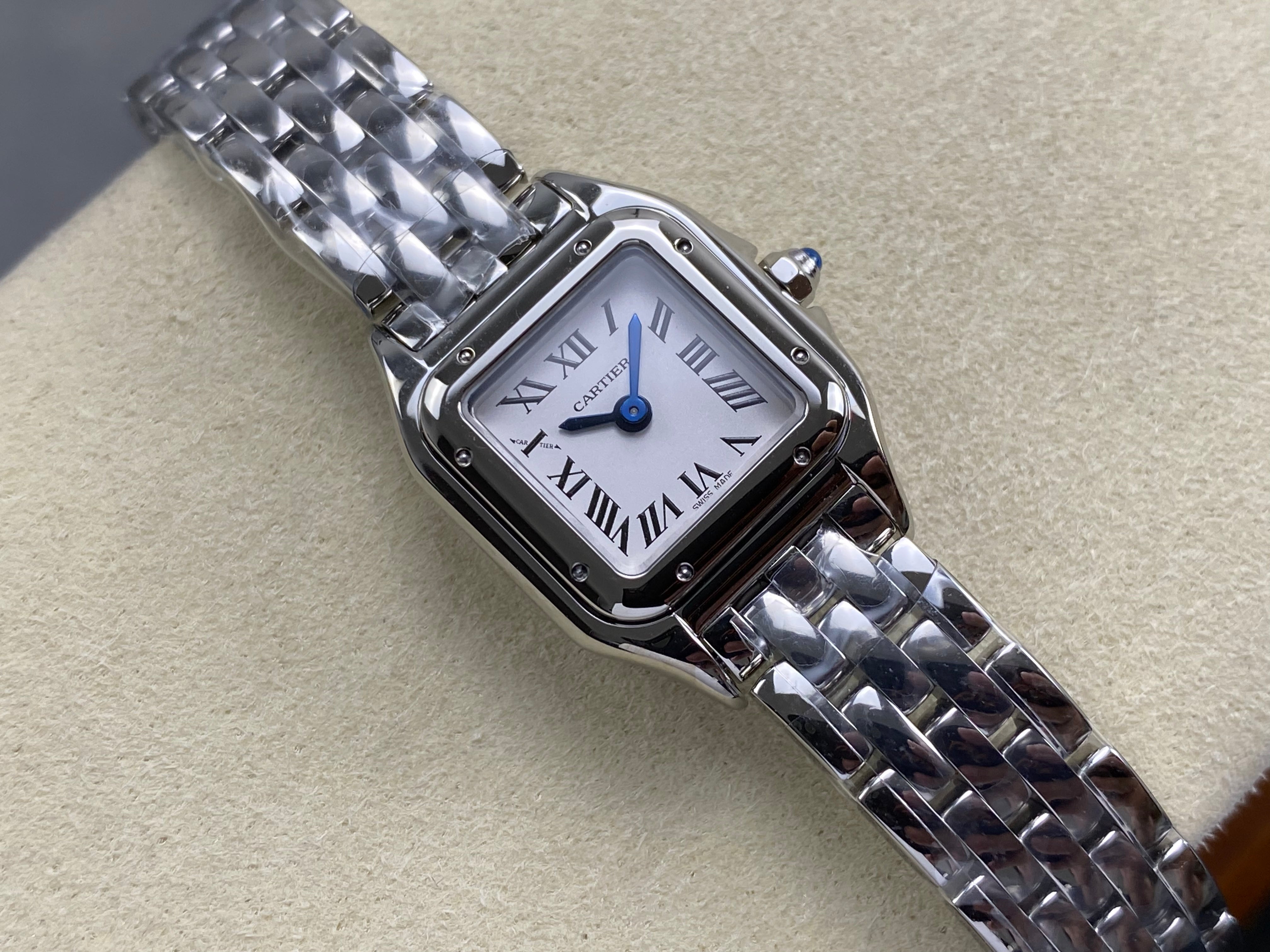 Cartier Panthère De Cartier Mini Watch