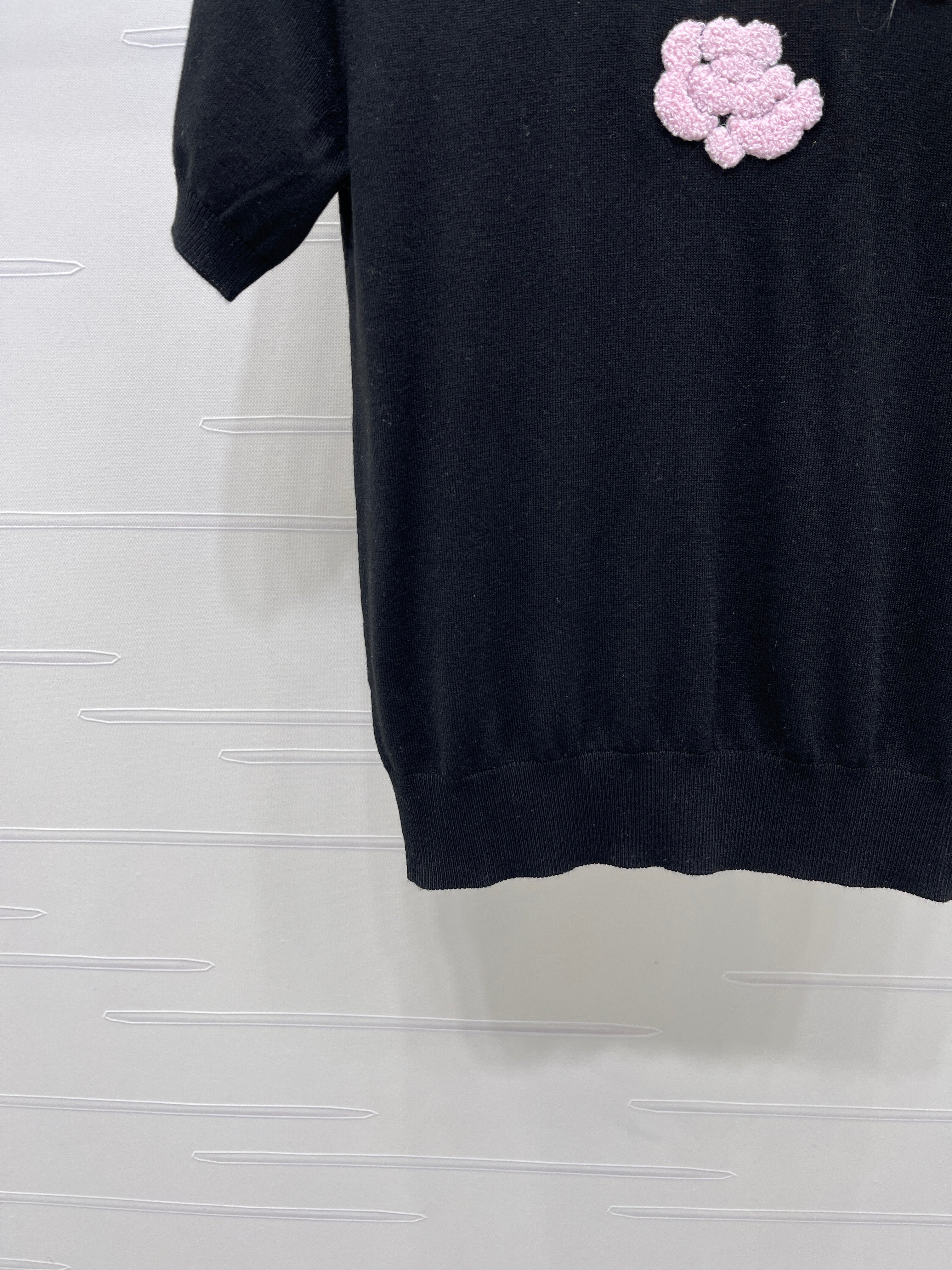 Chanel 2026 Flower T-shirt Black and Pink Tencel