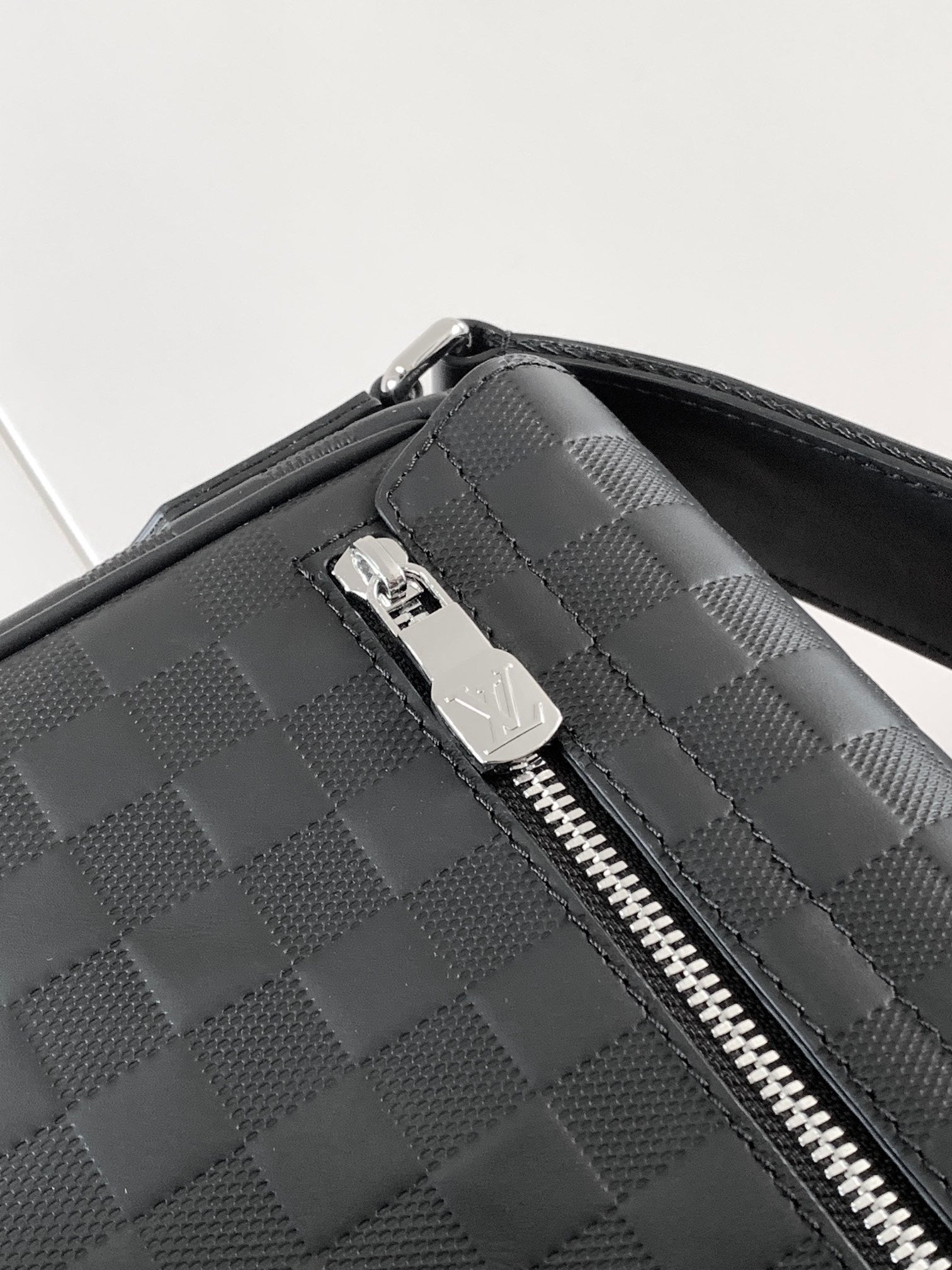 LV 2026 District PM 26cm Black Damier Infini Coated Canvas