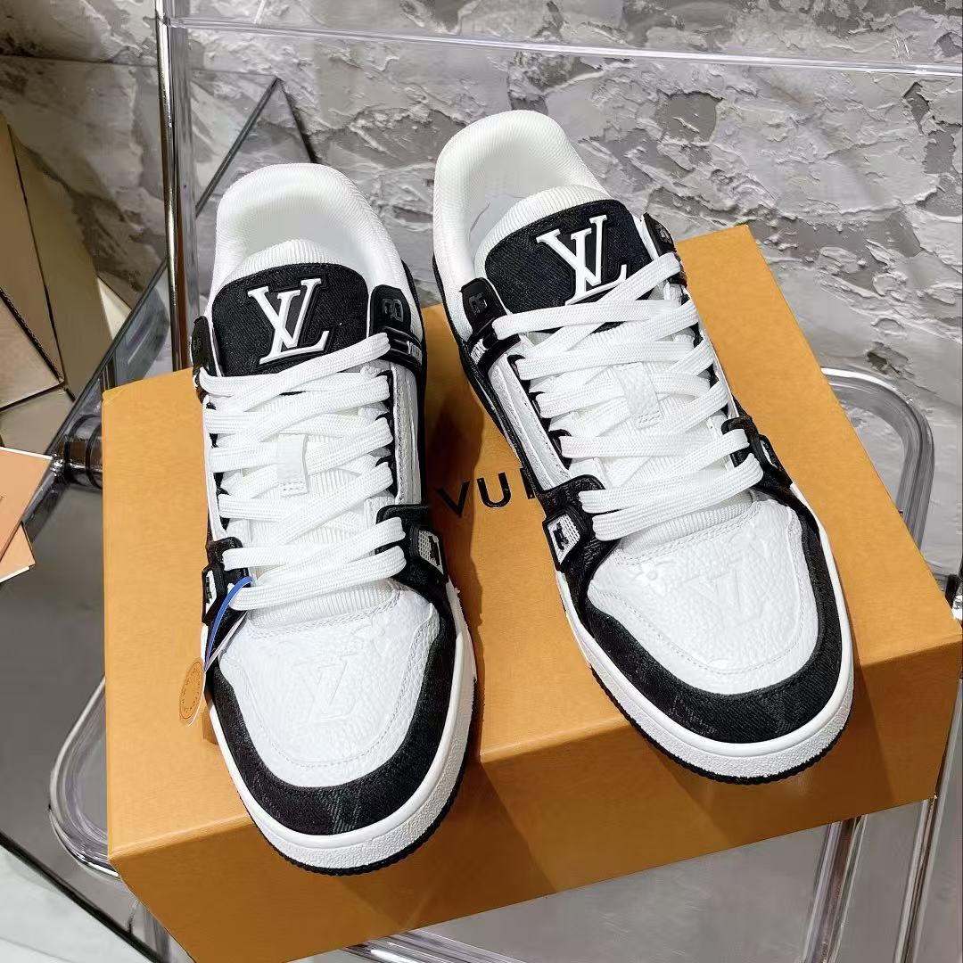 LV 26ss Trainer Sneakers White Black Cowhide Monogram