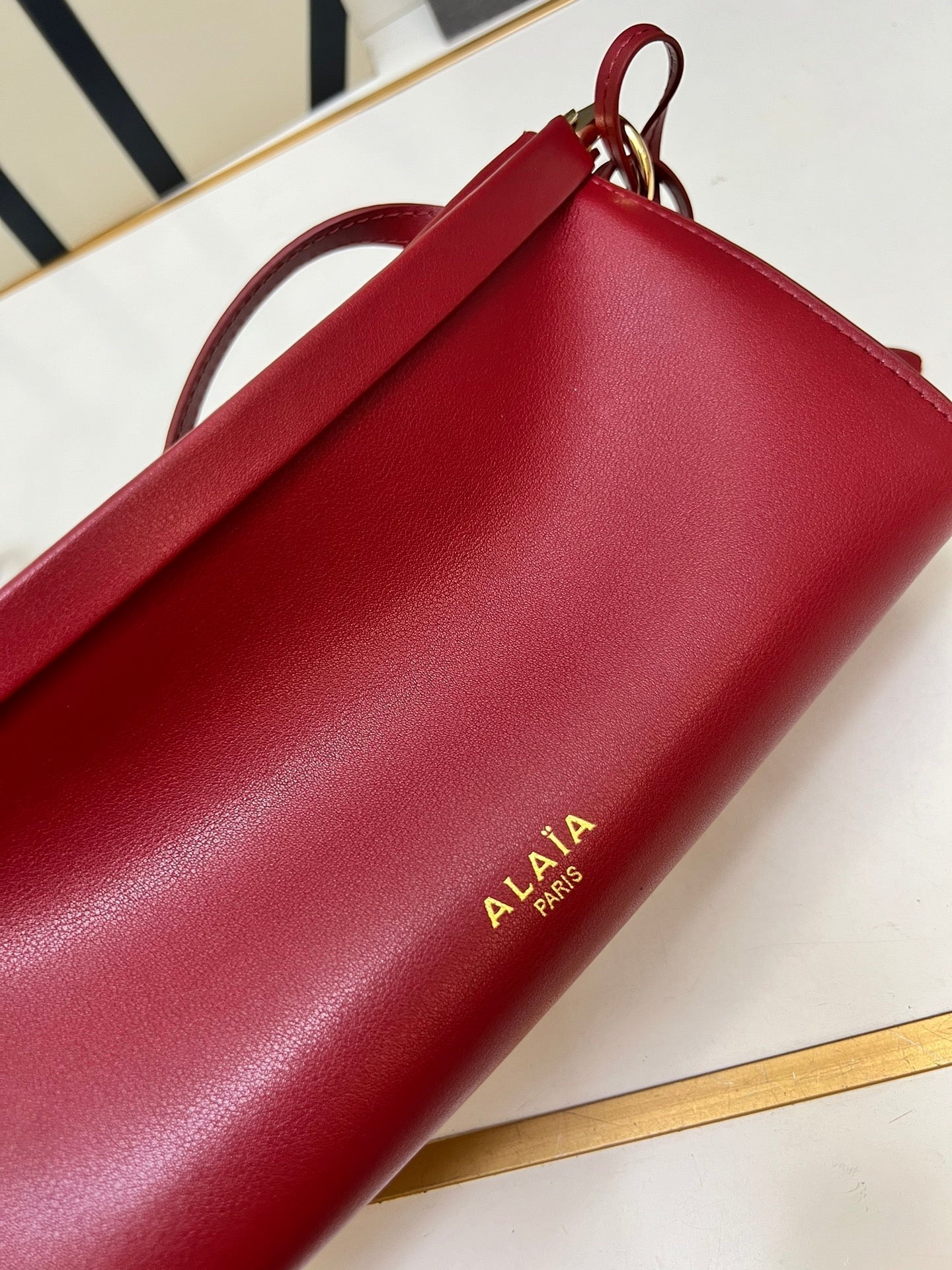 Alaia 2026 Le Click Medium Bag 25cm Red Leather