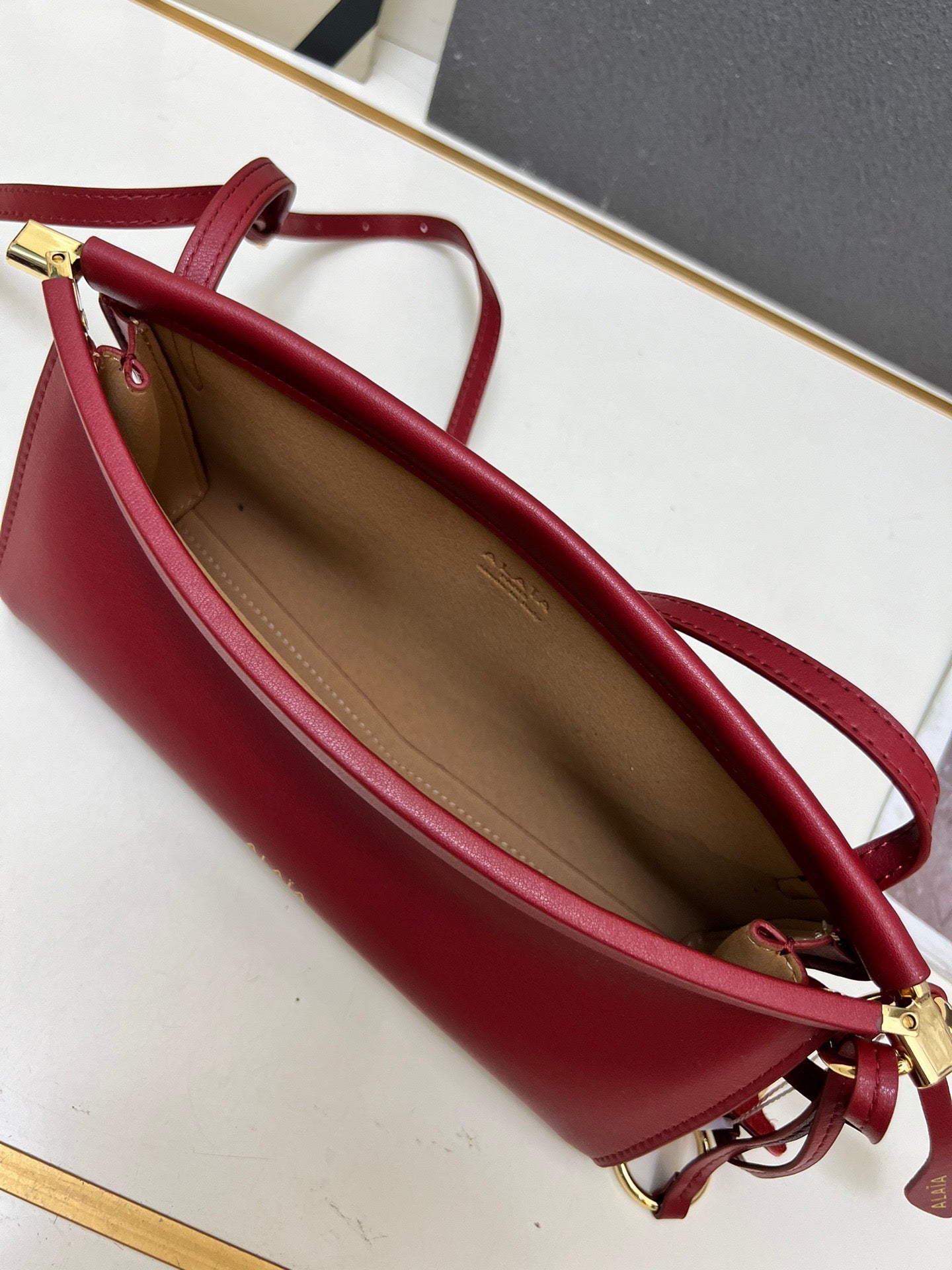 Alaia 2026 Le Click Medium Bag 25cm Red Leather