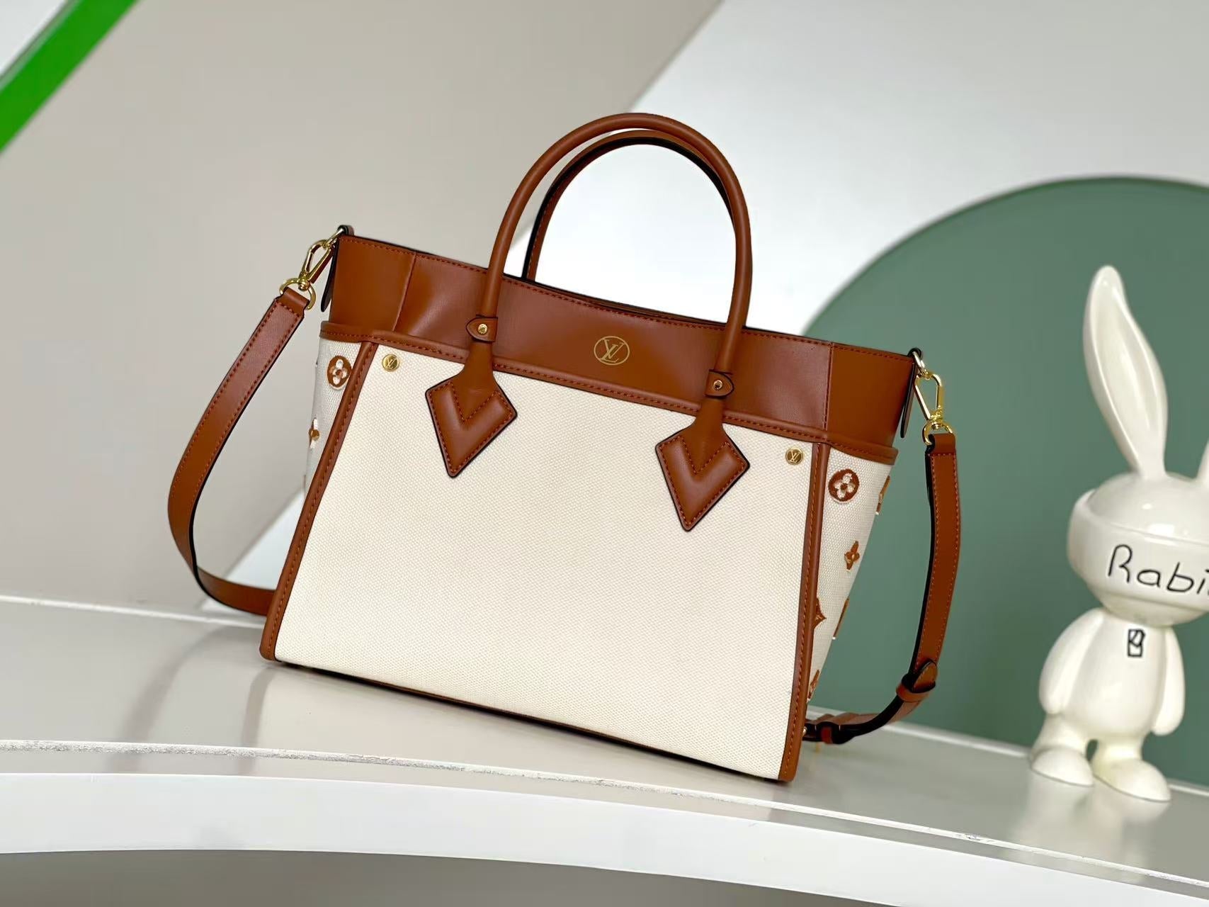 Louis Vuitton 2026 On My Side MM Bag 30cm Brown Cream Leather Fabric