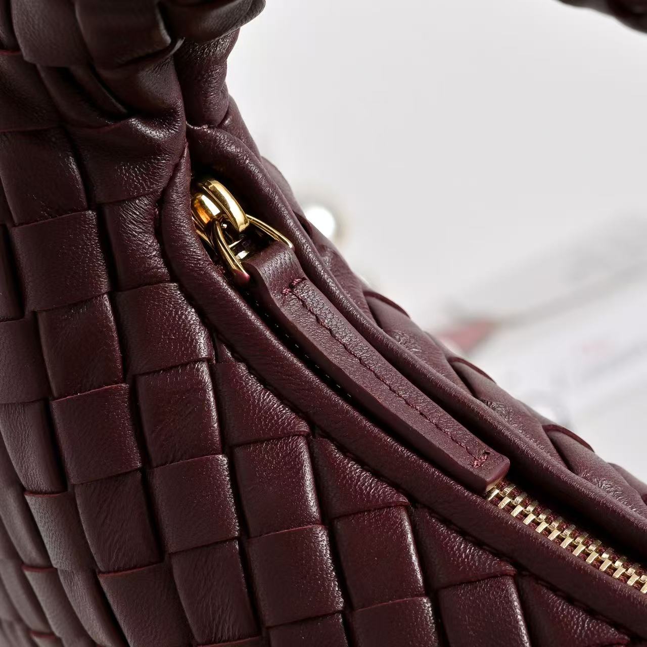 Bottga Veneta 2026 Bag 26cm Burgundy Lambskin