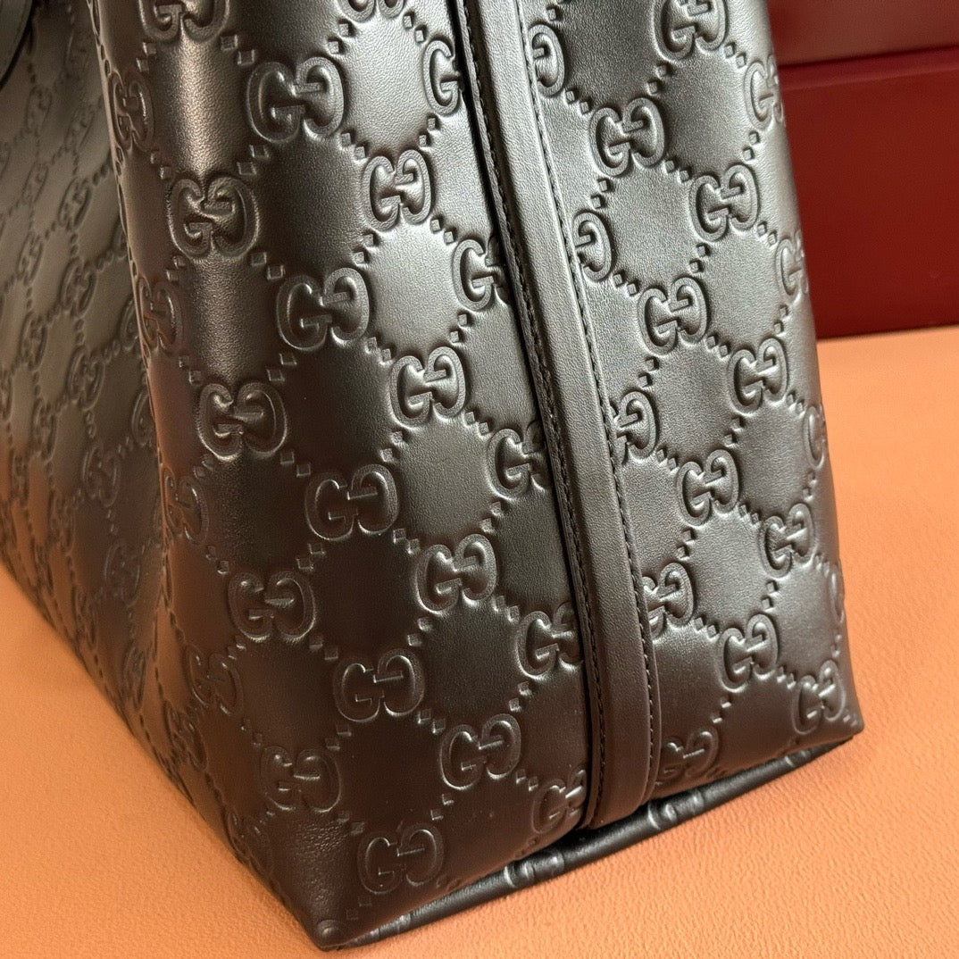 Gucci 2026 GG Emblem Tote Bag 38cm Black Leather