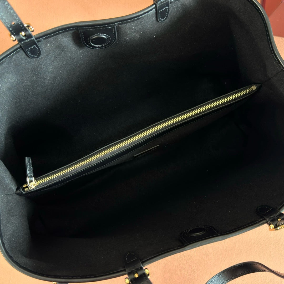 Gucci 2026 GG Emblem Tote Bag 38cm Black Leather