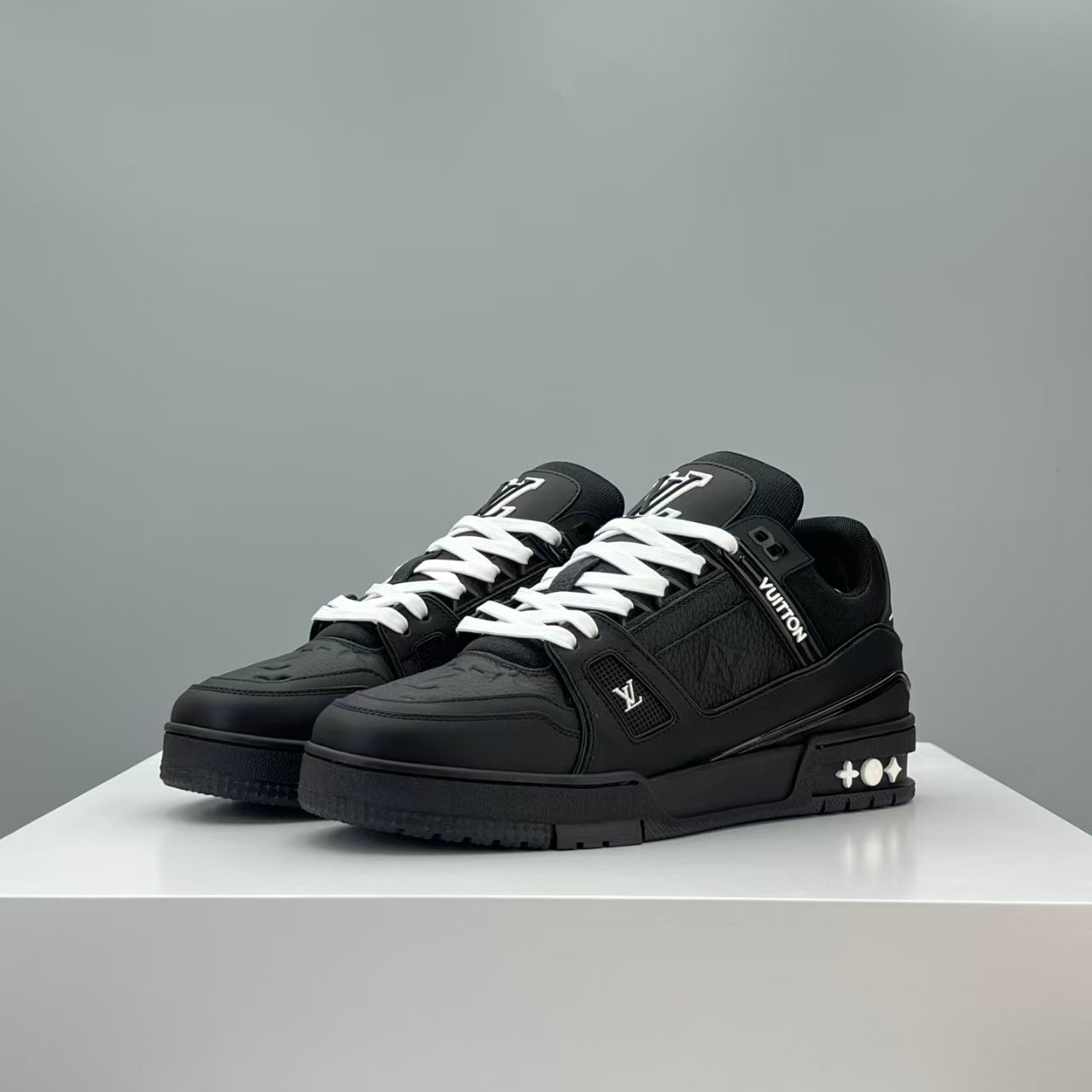 Louis Vuitton 2026 Trainer Sneaker Black mix White Calfskin