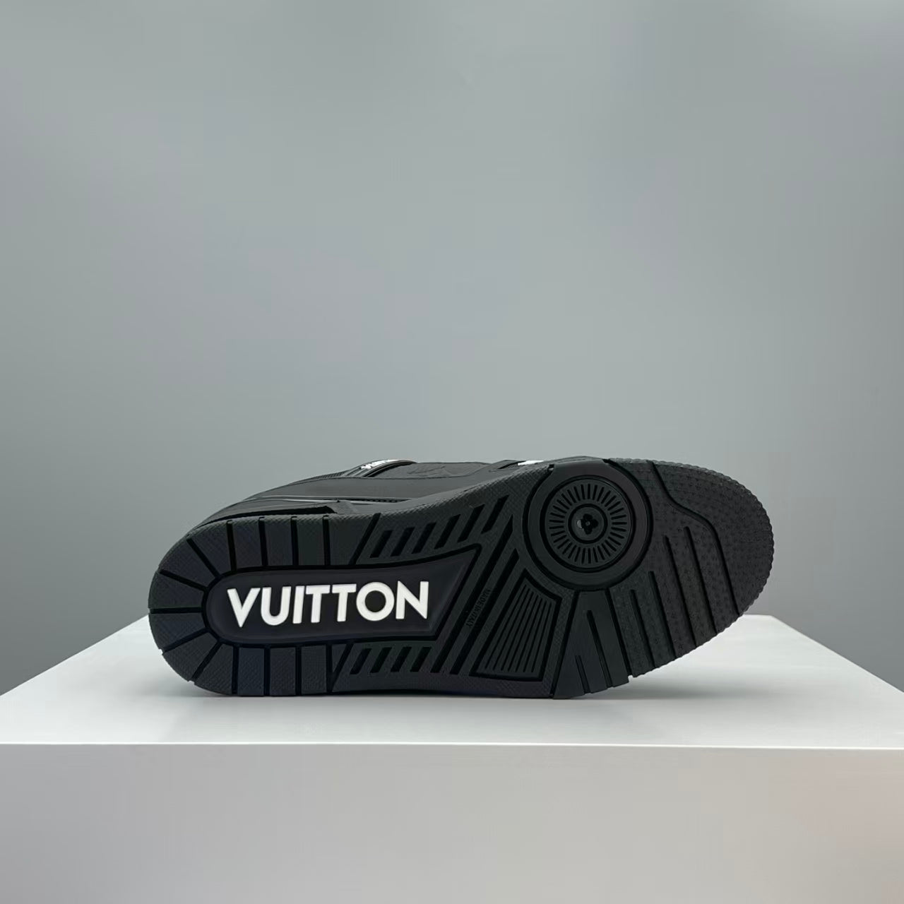 Louis Vuitton 2026 Trainer Sneaker Black mix White Calfskin