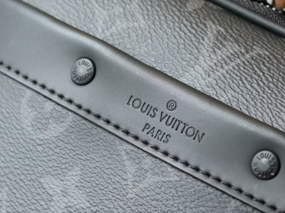 Louis Vuitton 2026 Alpha Messenger Bag 18.5cm Black Grey Monogram Eclipse Canvas